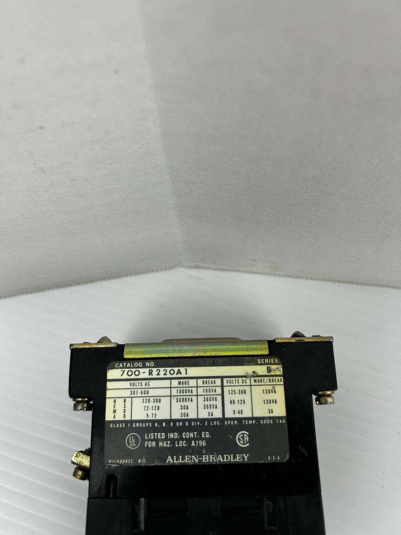 Allen-Bradley 700-R220A1 Electrically Held Relay Bul.700 Type: R Ser. B 600V 30A