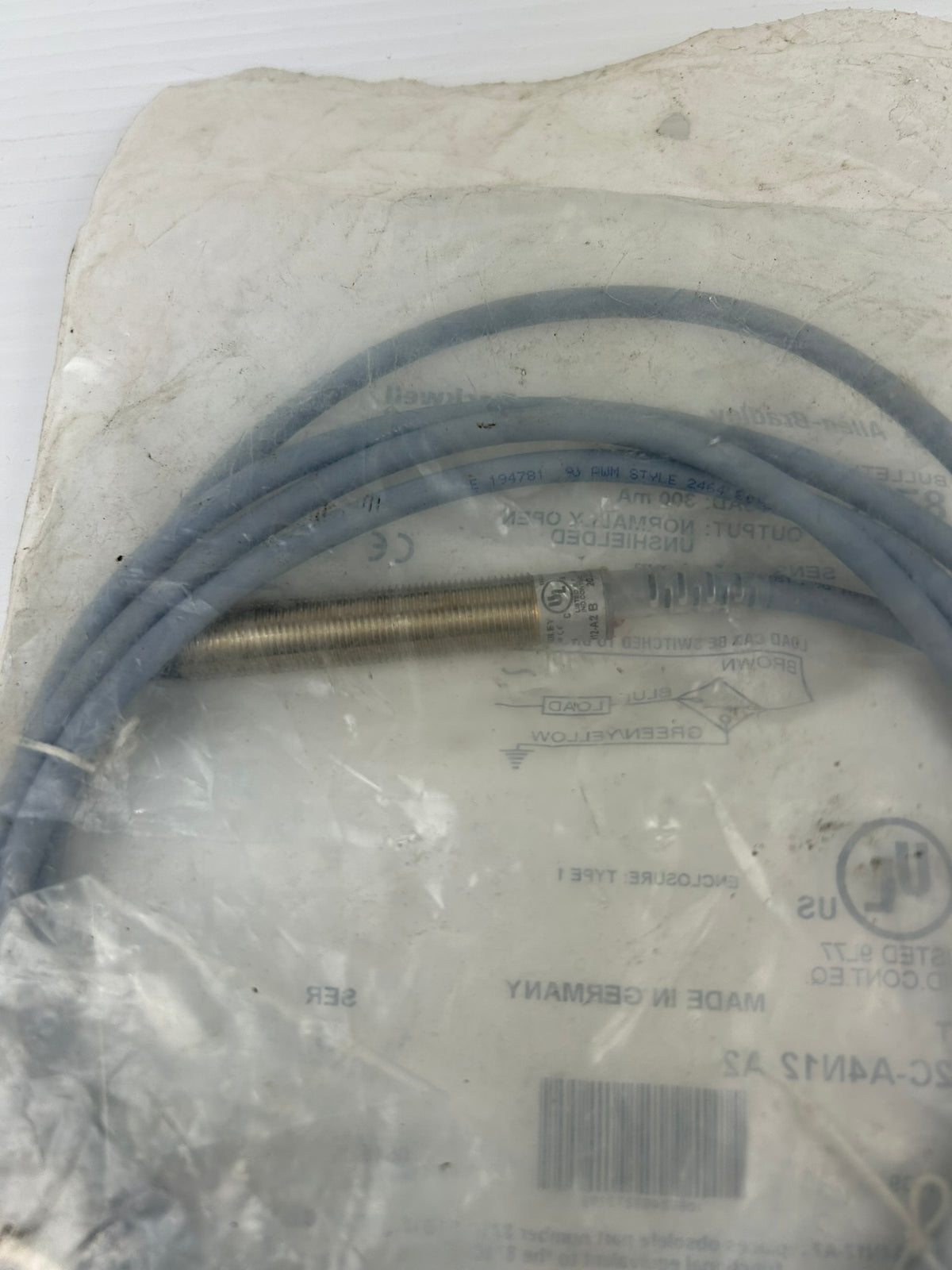 Allen Bradley 872C-A4N12-A2 Inductive Proximity Sensor Series B 4mm NO 20-250VAC