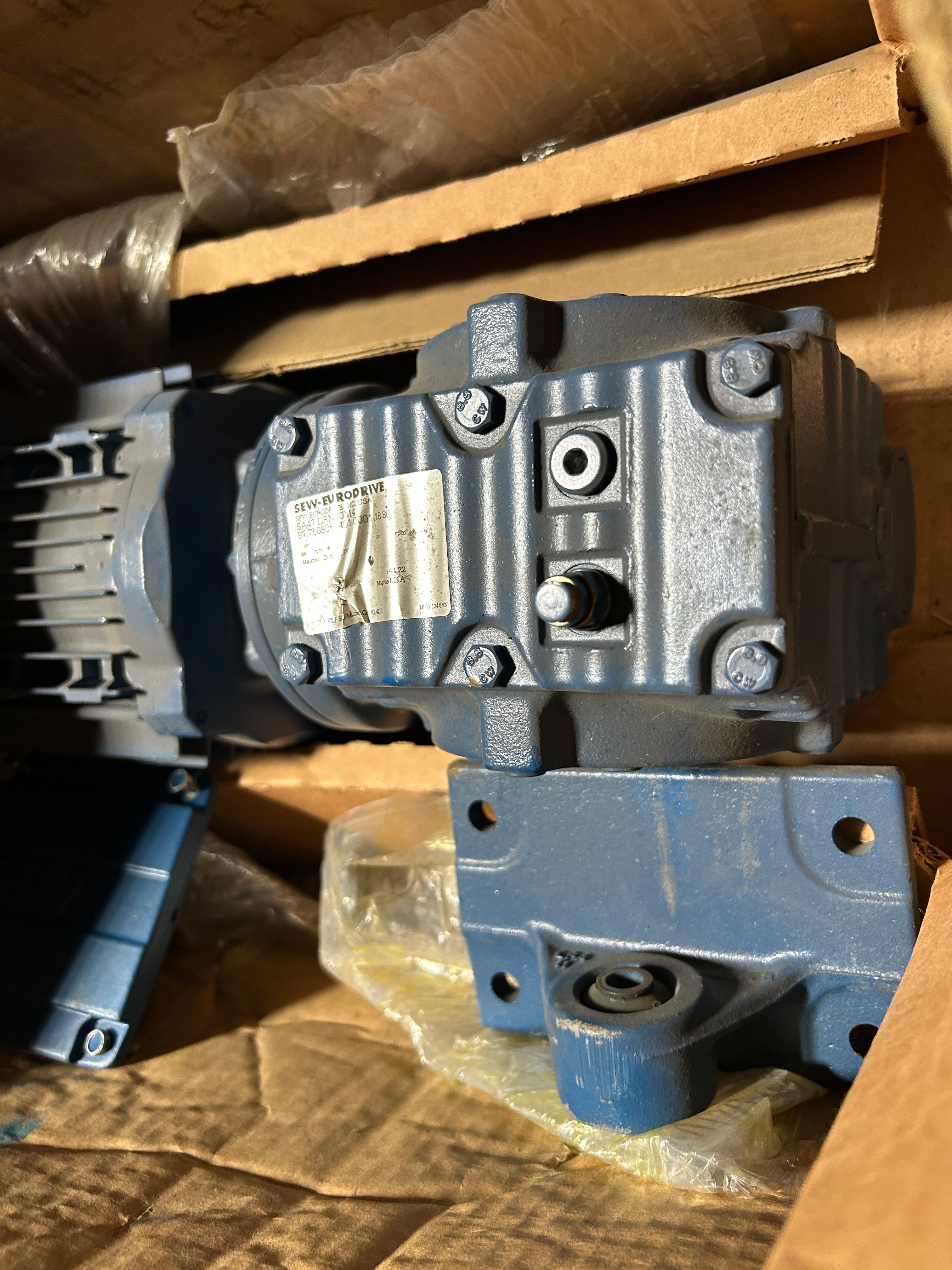 SEW Eurodrive SA47DRN80M4 Gearmotor 1751 RPM 1370 Ma Max Lb-In