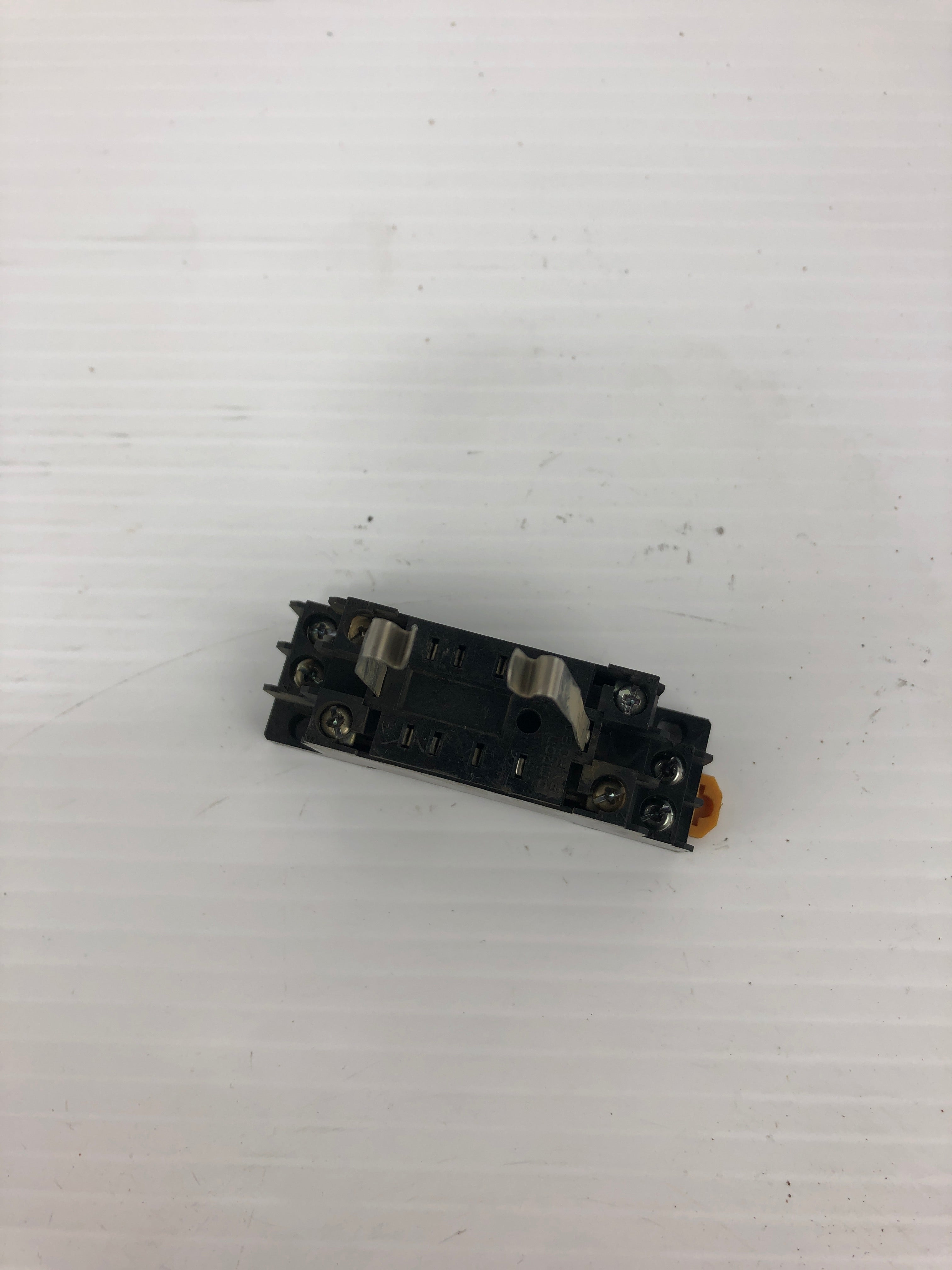 Omron 0282EW1 Relay Base Socket Only