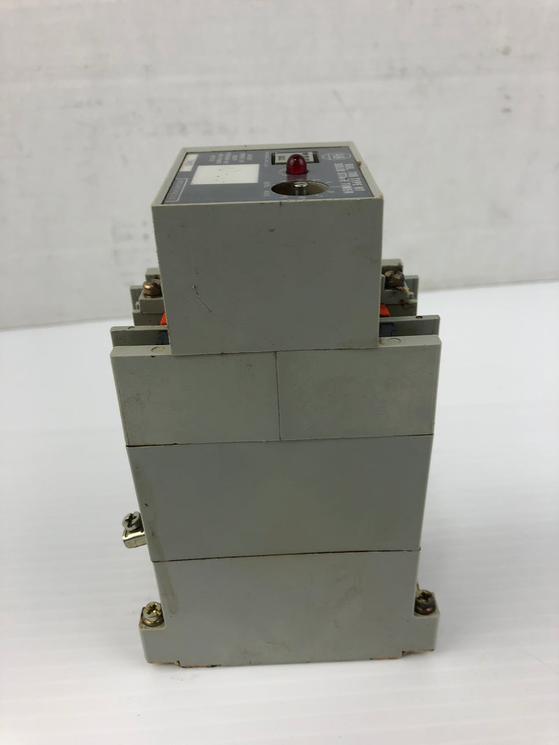 Allen-Bradley 10A1 Solid State Timer Relay Bul. 700 Type RT Ser. B 110-120VAC