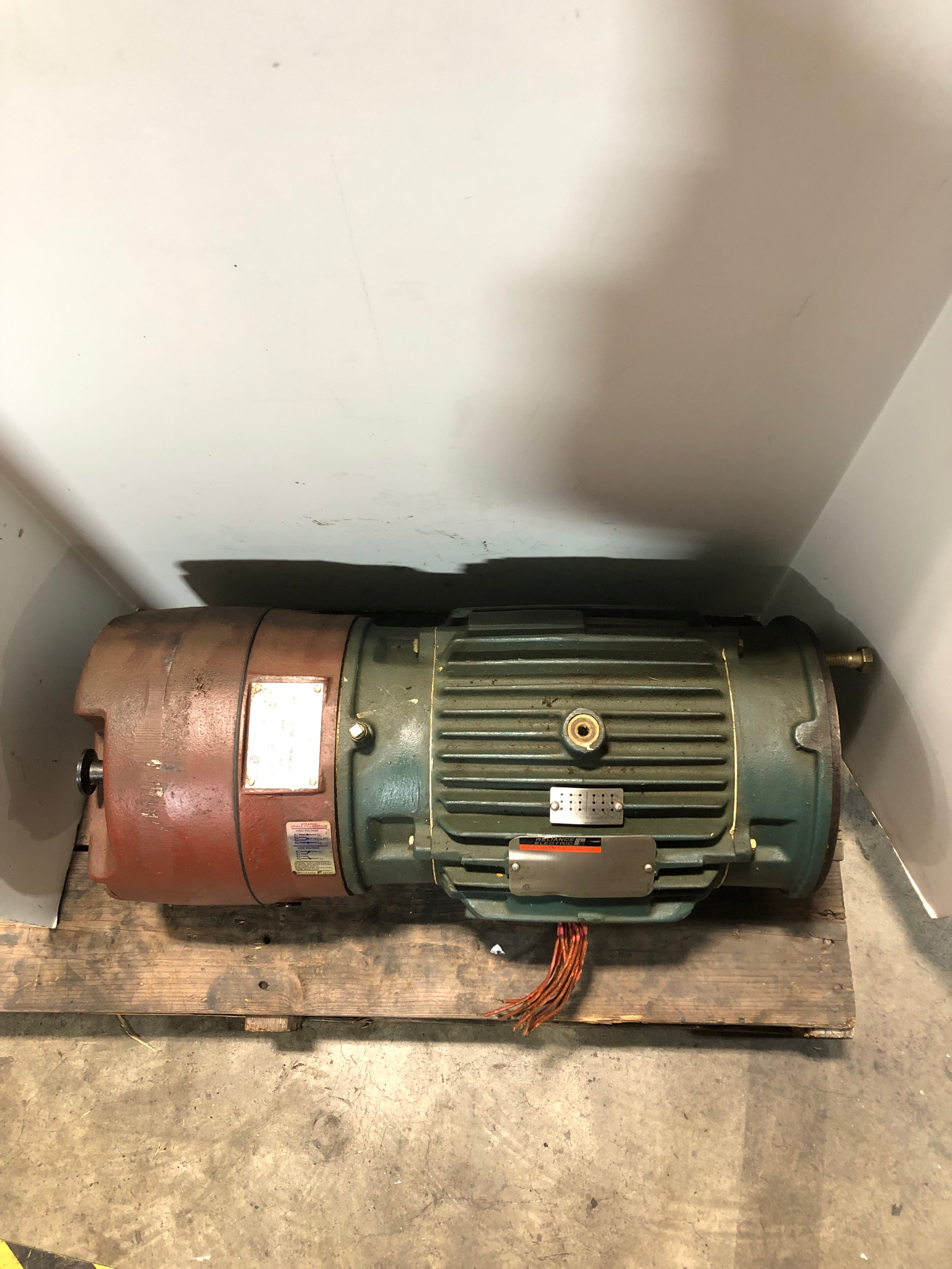 Reliance 3YR115316A1 AC Motor 3HP 1570RPM 3PH with Stearns Spring Set Disc Brake