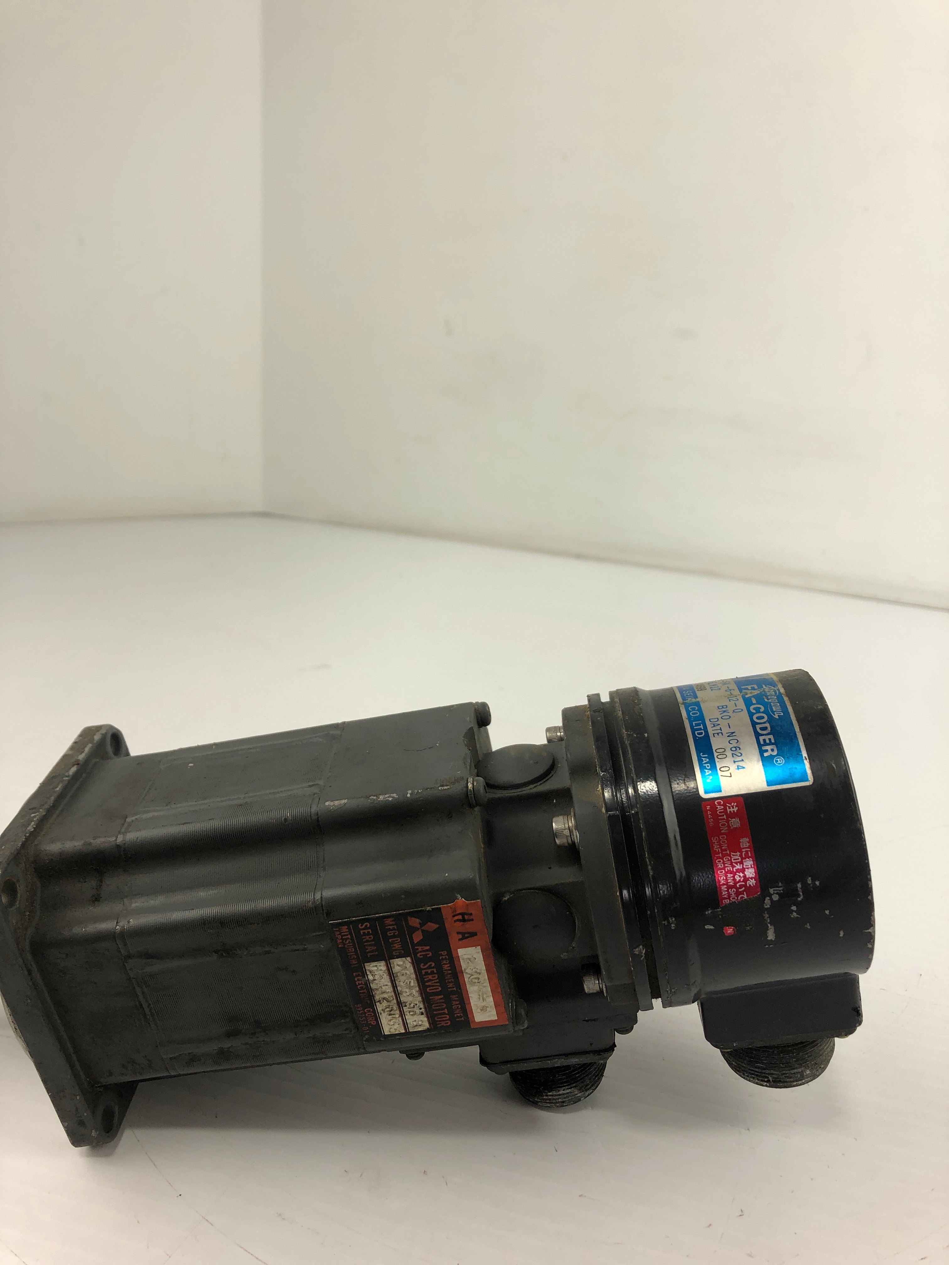 Mitsubishi HA 230-S AC Servo Motor with Tamagawa FA-Coder OSE 5K-6-12-0 Encoder