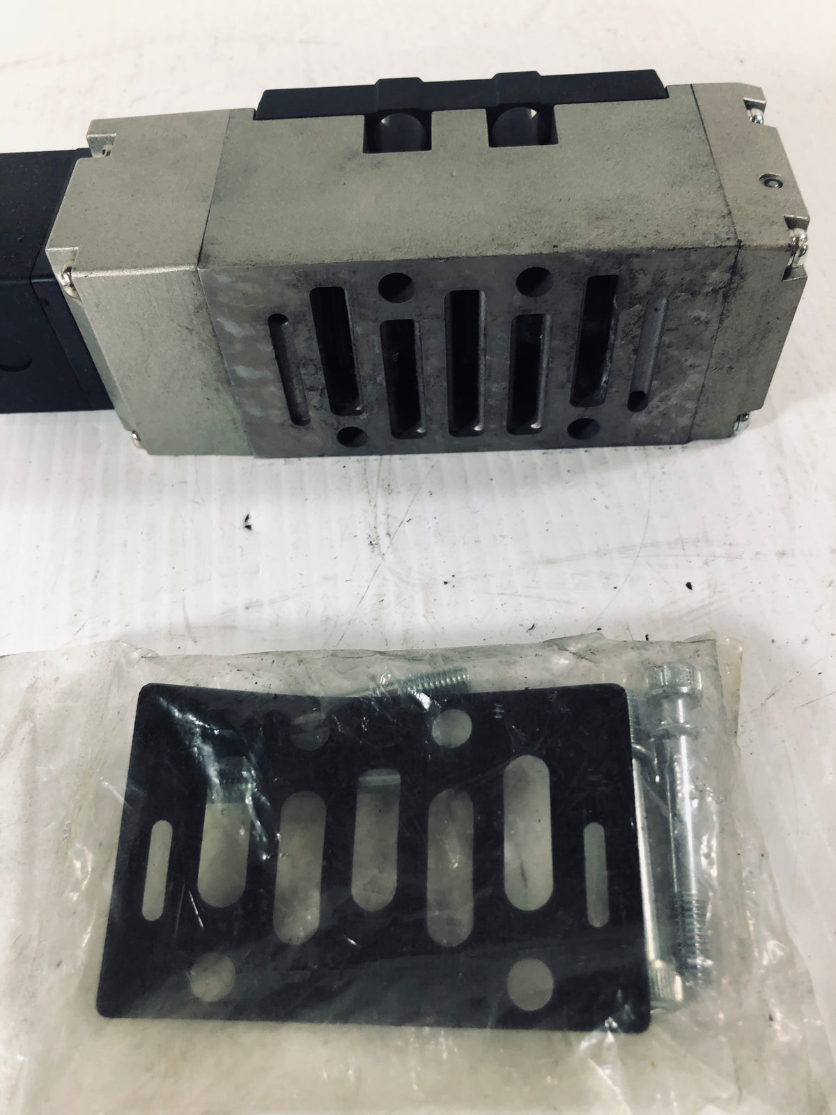 SMC Solenoid Valve VP7-8-FG-S-3Z