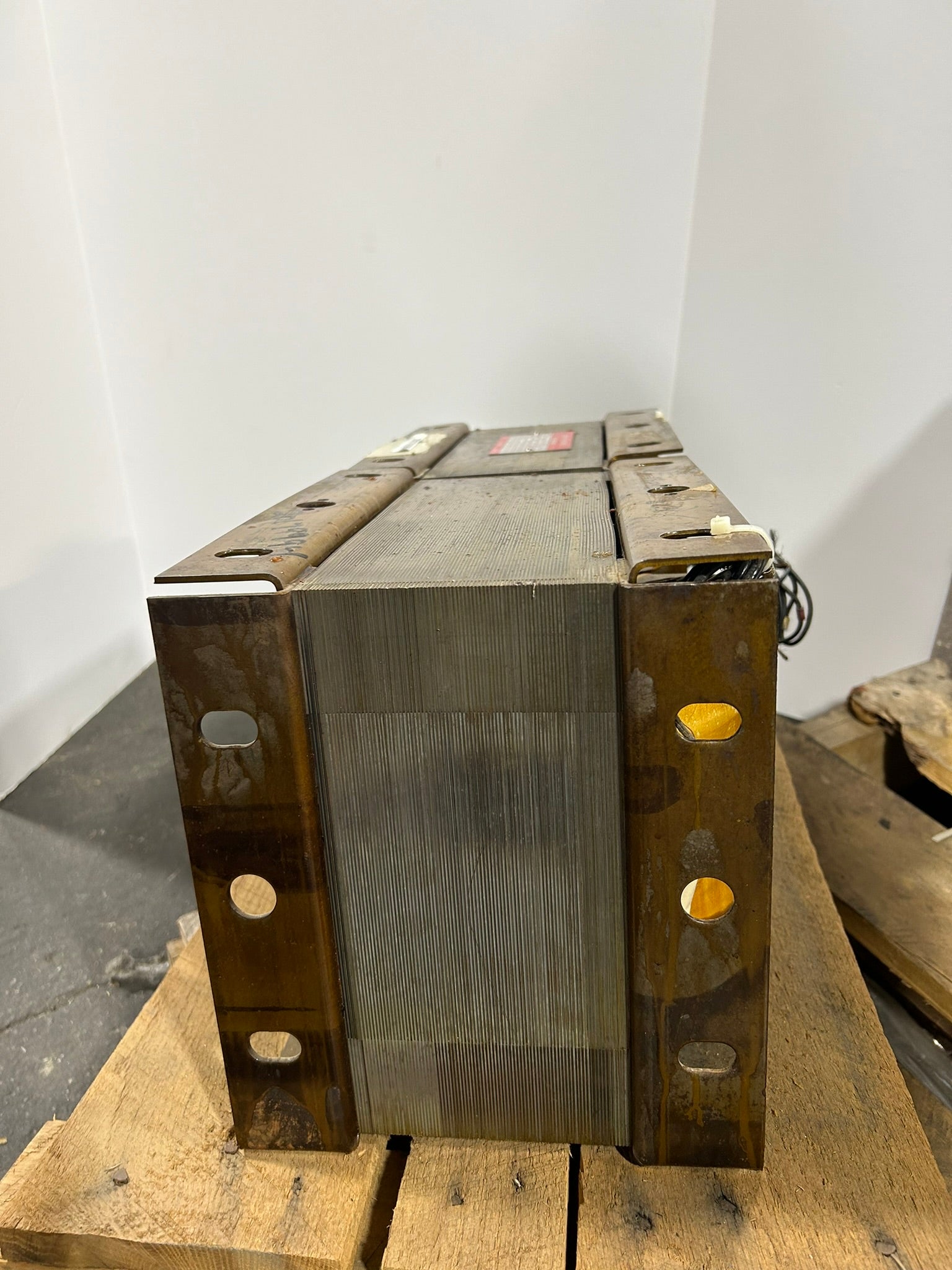 General Electric 9T22B5021G5 Transformer 230/460V 12.6kVA 3PH 60Hz