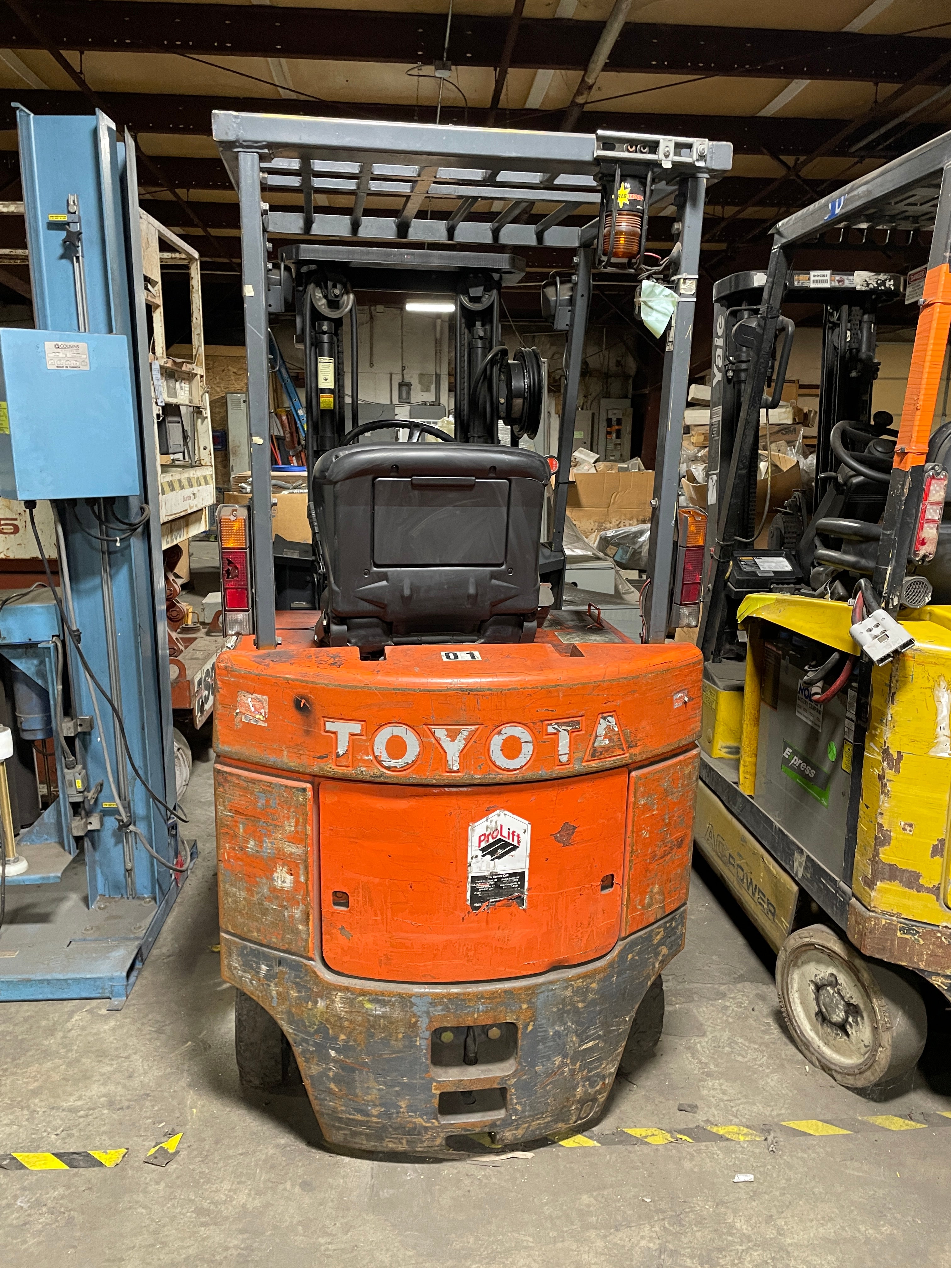 Toyota Electric Forklift 2650 Lb. Capacity 5FBCU25 36V