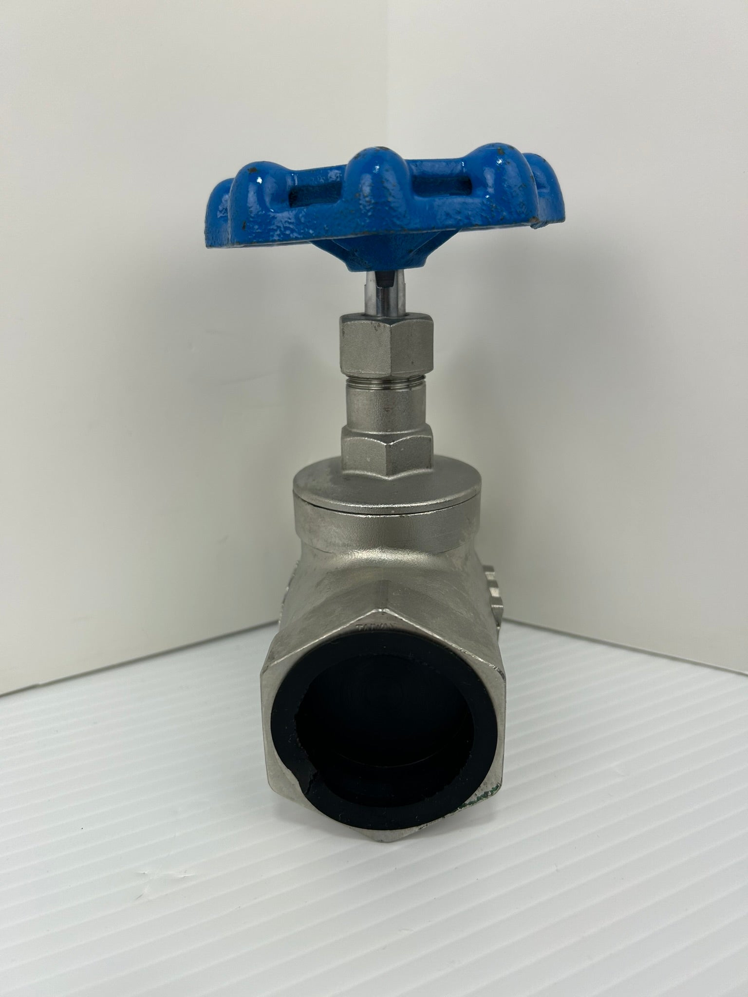 W.E. Williams CF8M 200 Valve 1-1/2" 200PSI