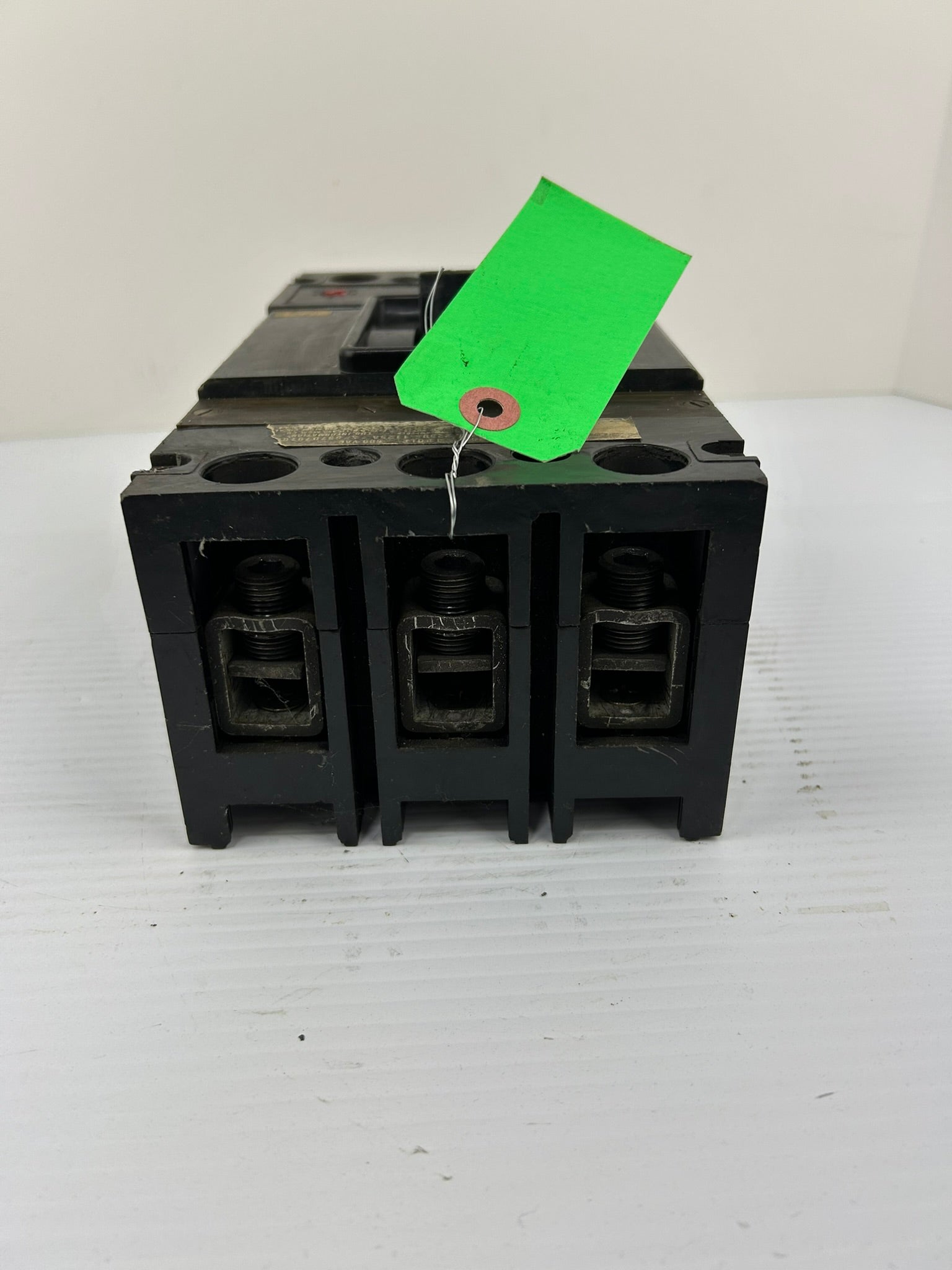 Westinghouse JA3225S Circuit Breaker 657D791G 225A 3 Pole 600VAC
