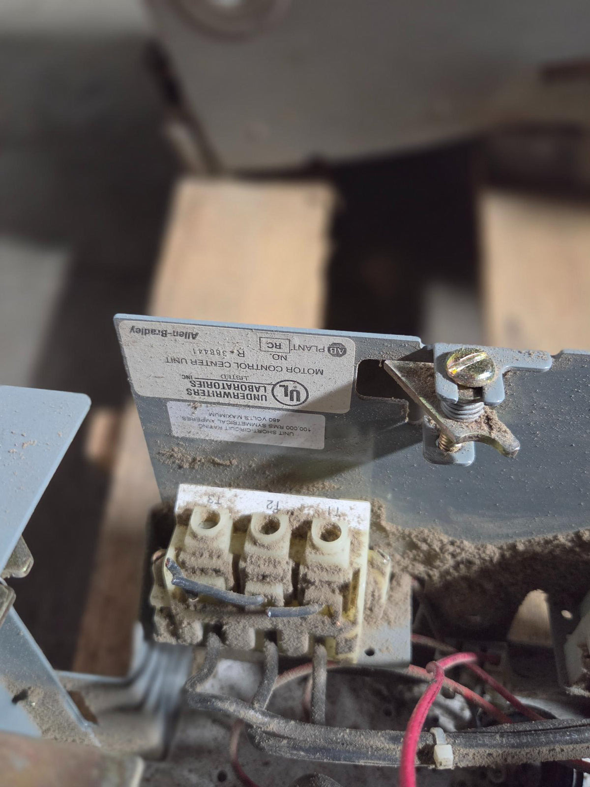 Allen-Bradley MCC Bucket 2113B Size 1 FVNR 3.0HP 15A Breaker 3PH 480V - No Door