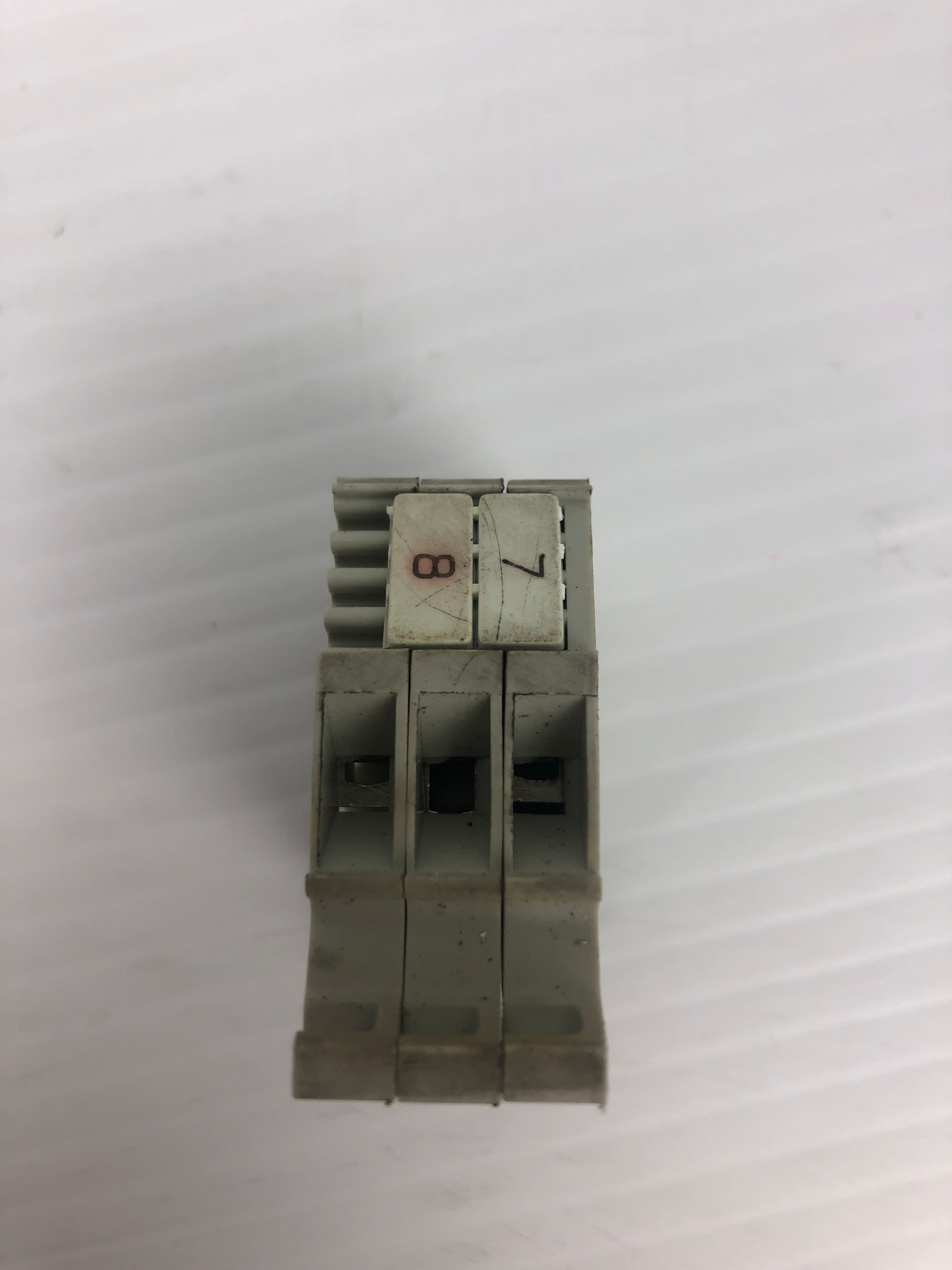 Allen Bradley 1492-W4 Gray Terminal Blocks 800V 4mm² - Lot of 44