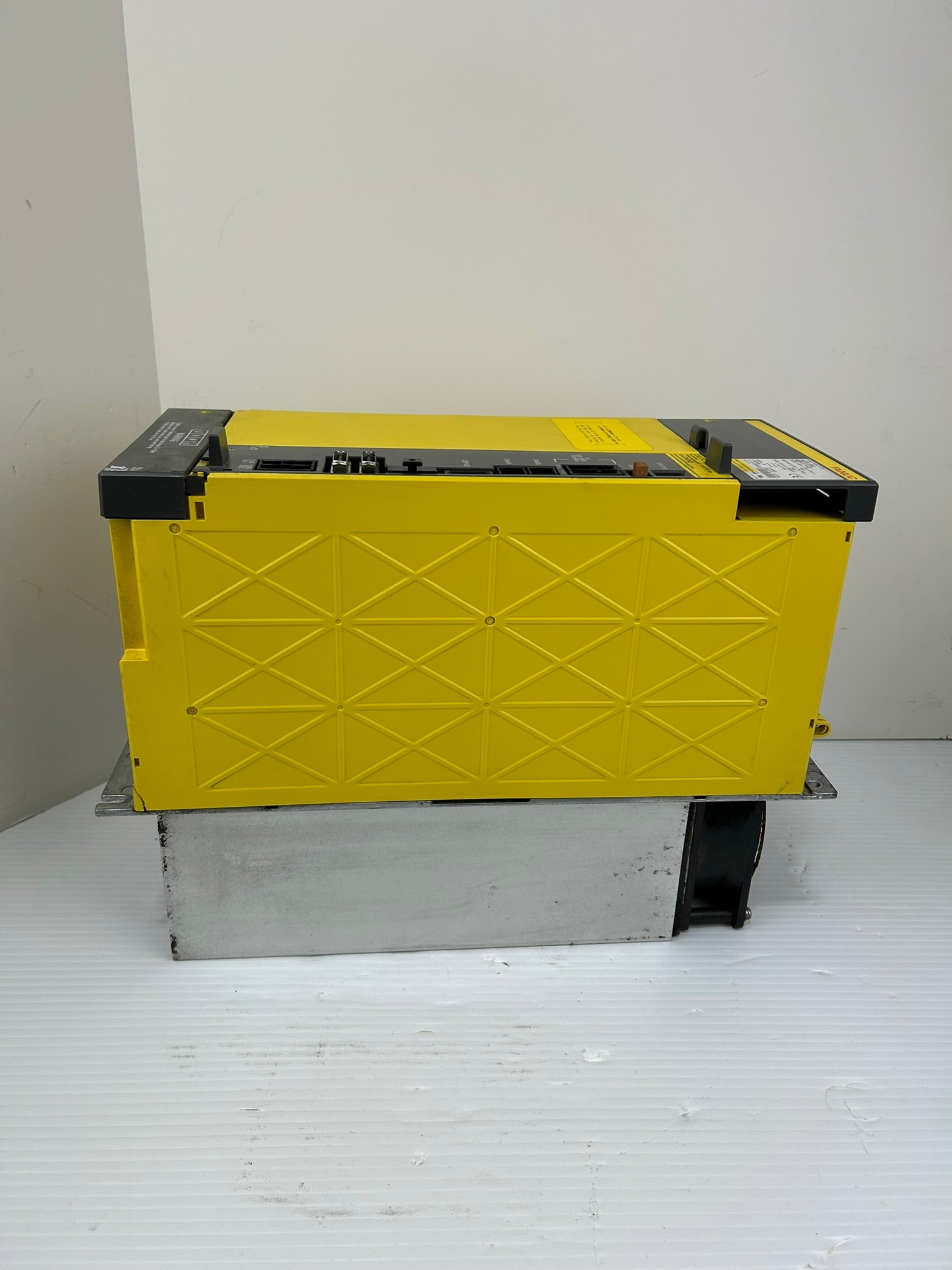 Fanuc A06B-6117-H109 Servo Amplifier Servo Drive aiSV 360 B-65282
