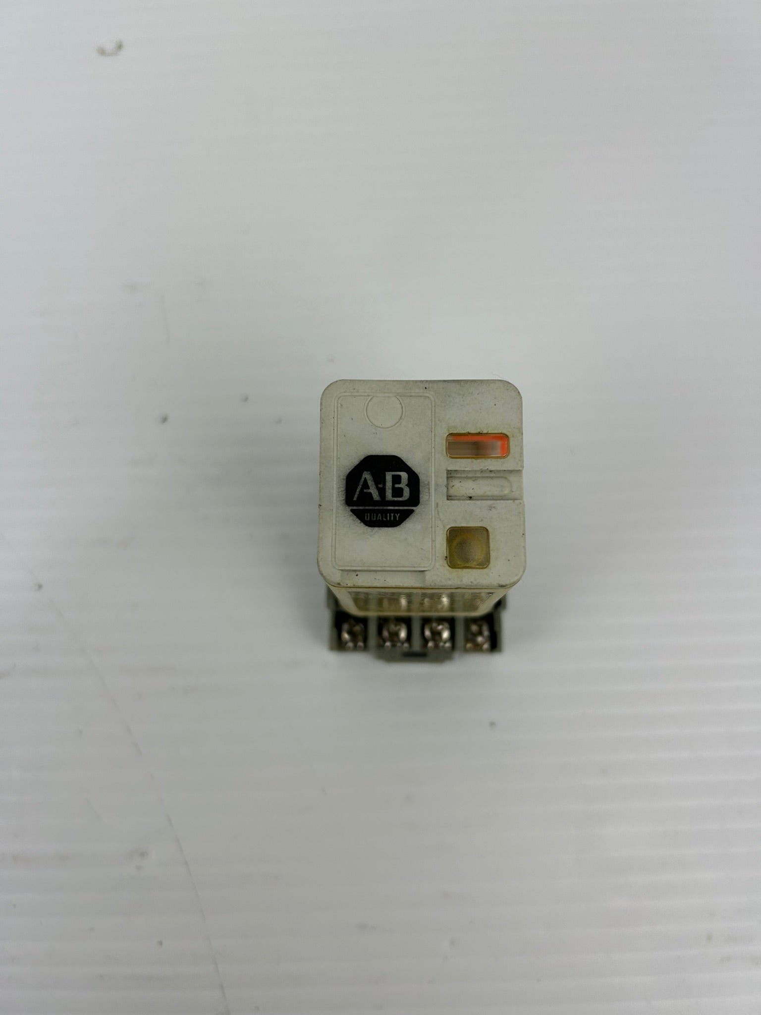 Allen Bradley 700-HA33Z24 Relay Series A with IDEC SR3P-05 Base - Lot of 5