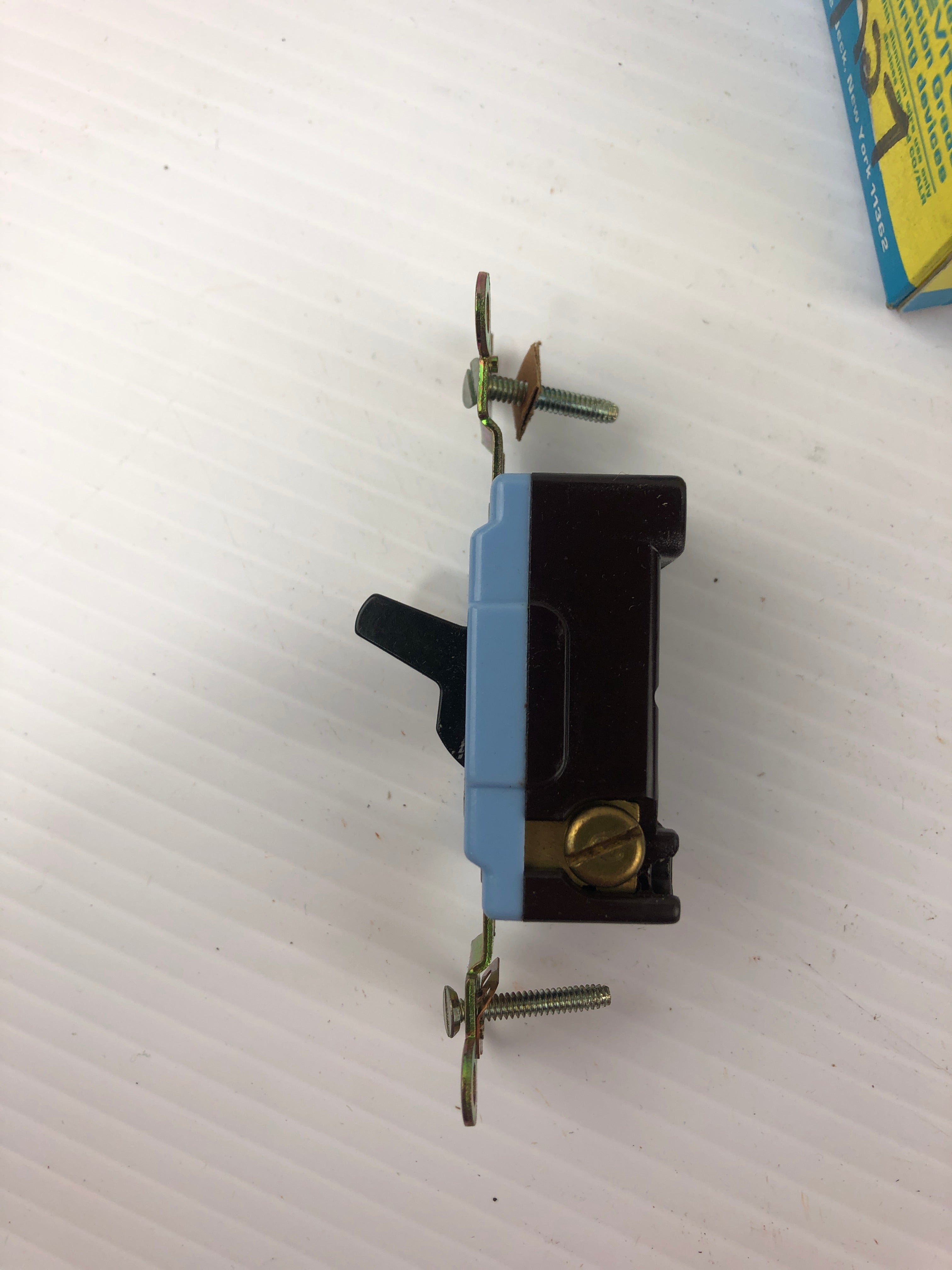 Leviton 1203-E Black AC Quiet Toggle Switch 15A 120/277V A/C Only Lot of 7