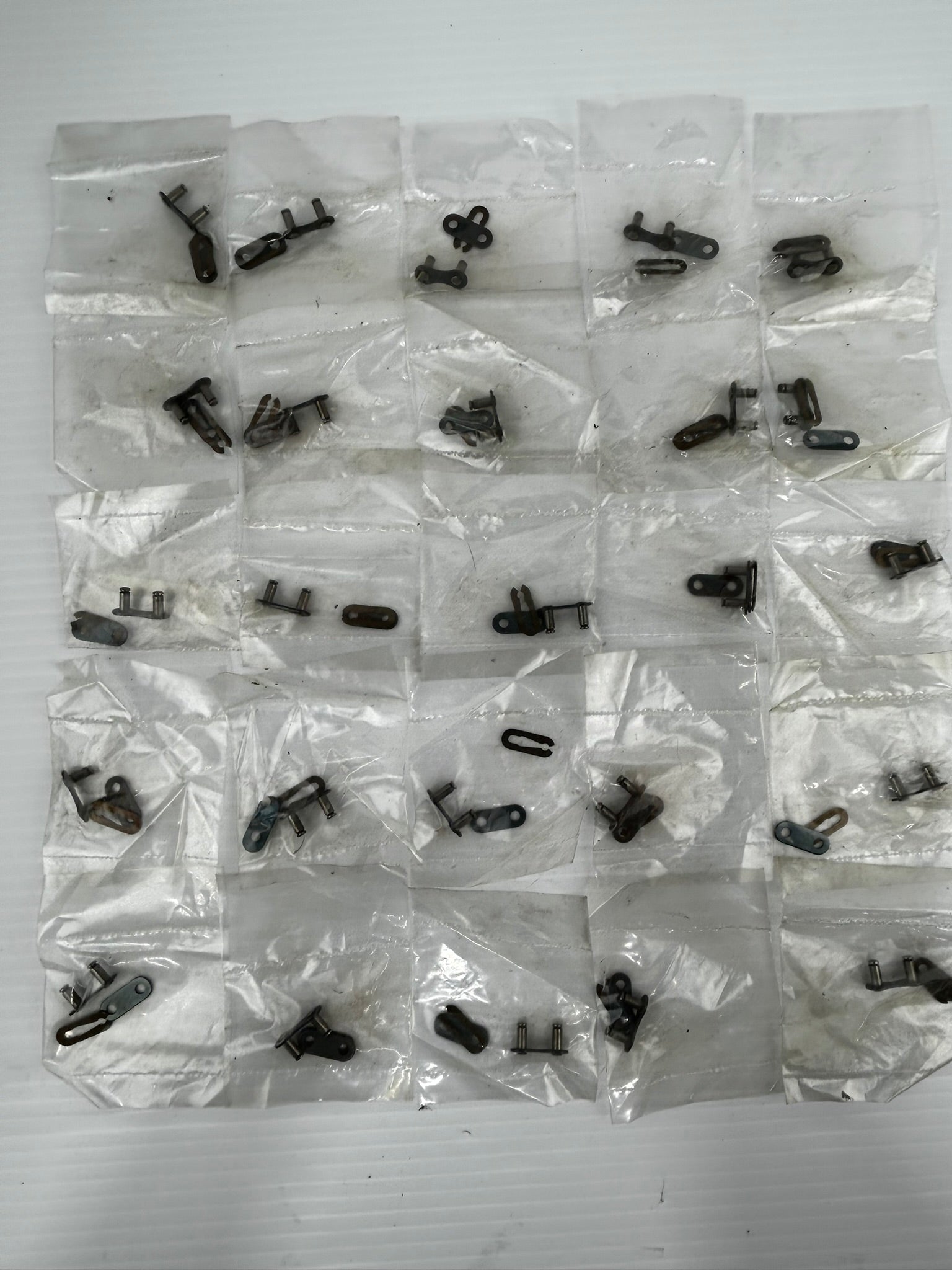 Connecting Link Spring Clip Type Number 43 1/2" Pitch x 1/8" Wide - Boxof 25