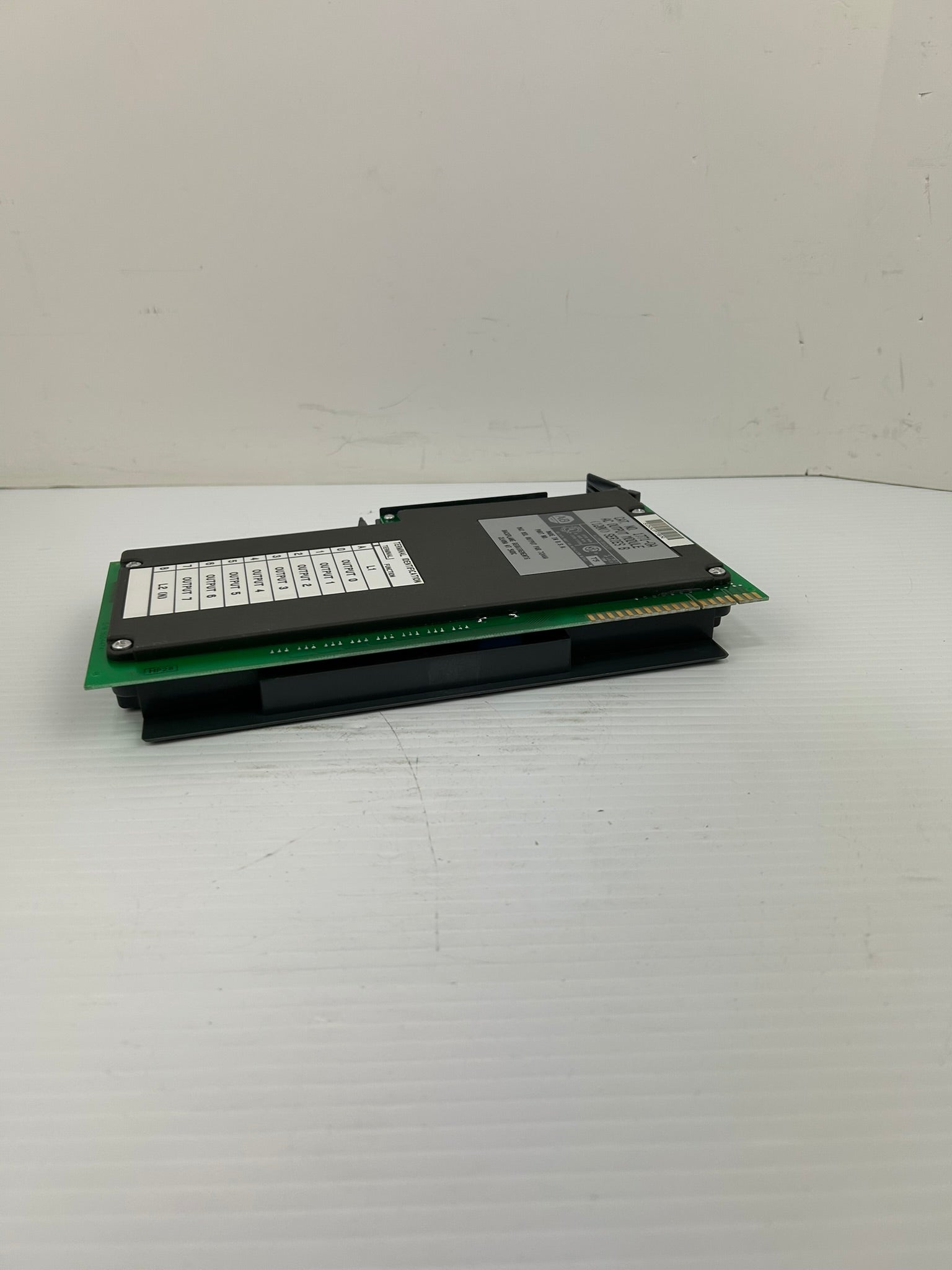 Allen-Bradley 1771-0A AC Output Module Series B 120V