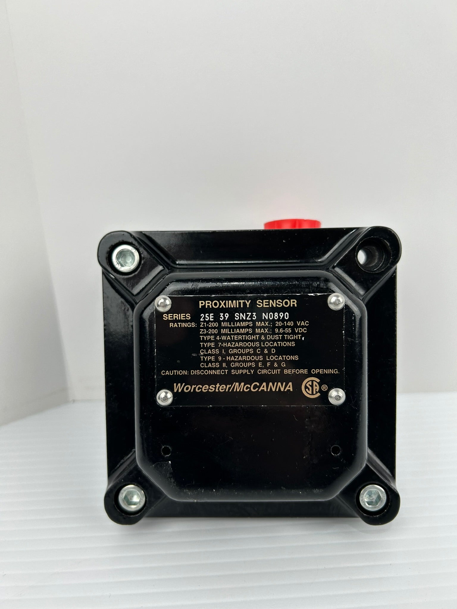 Worcester/McCanna 25E 39 SNZ3 N0890 Proximity Sensor 20-140VAC