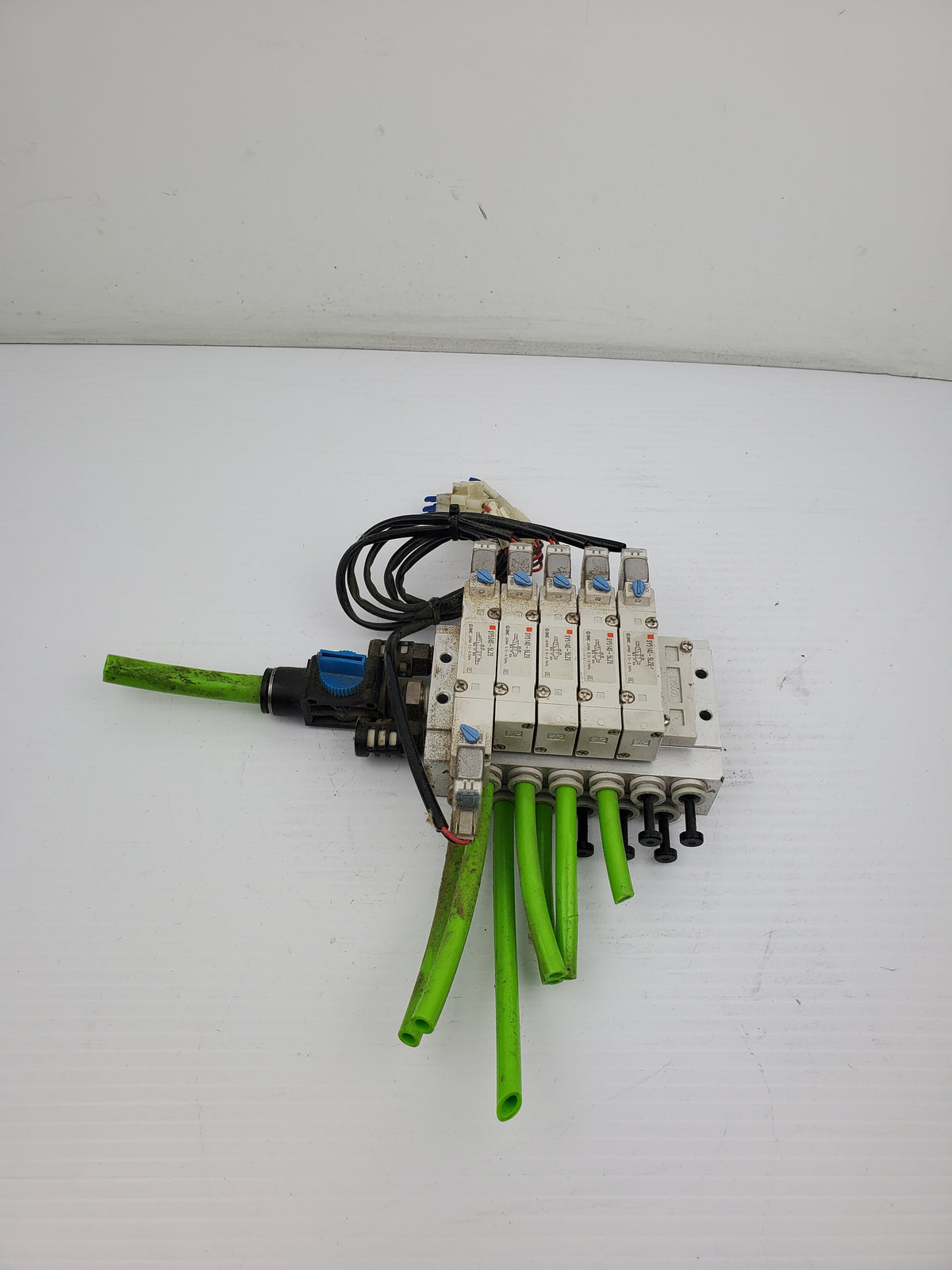 SMC SY5140-5LZE Solenoid Valve Assembly 0.15-0.7MPa SY5340-5LZE