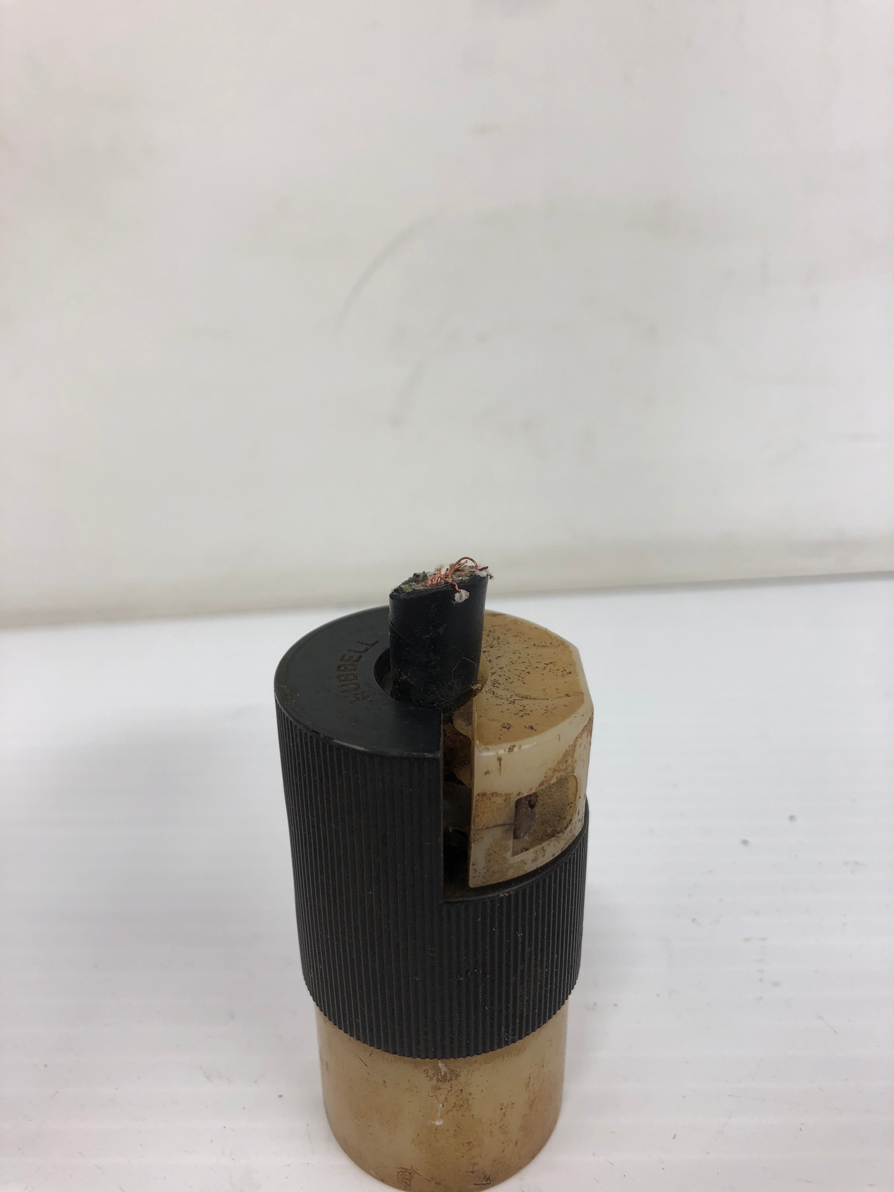 Hubbell Receptacle 15A 125V - Lot of 2