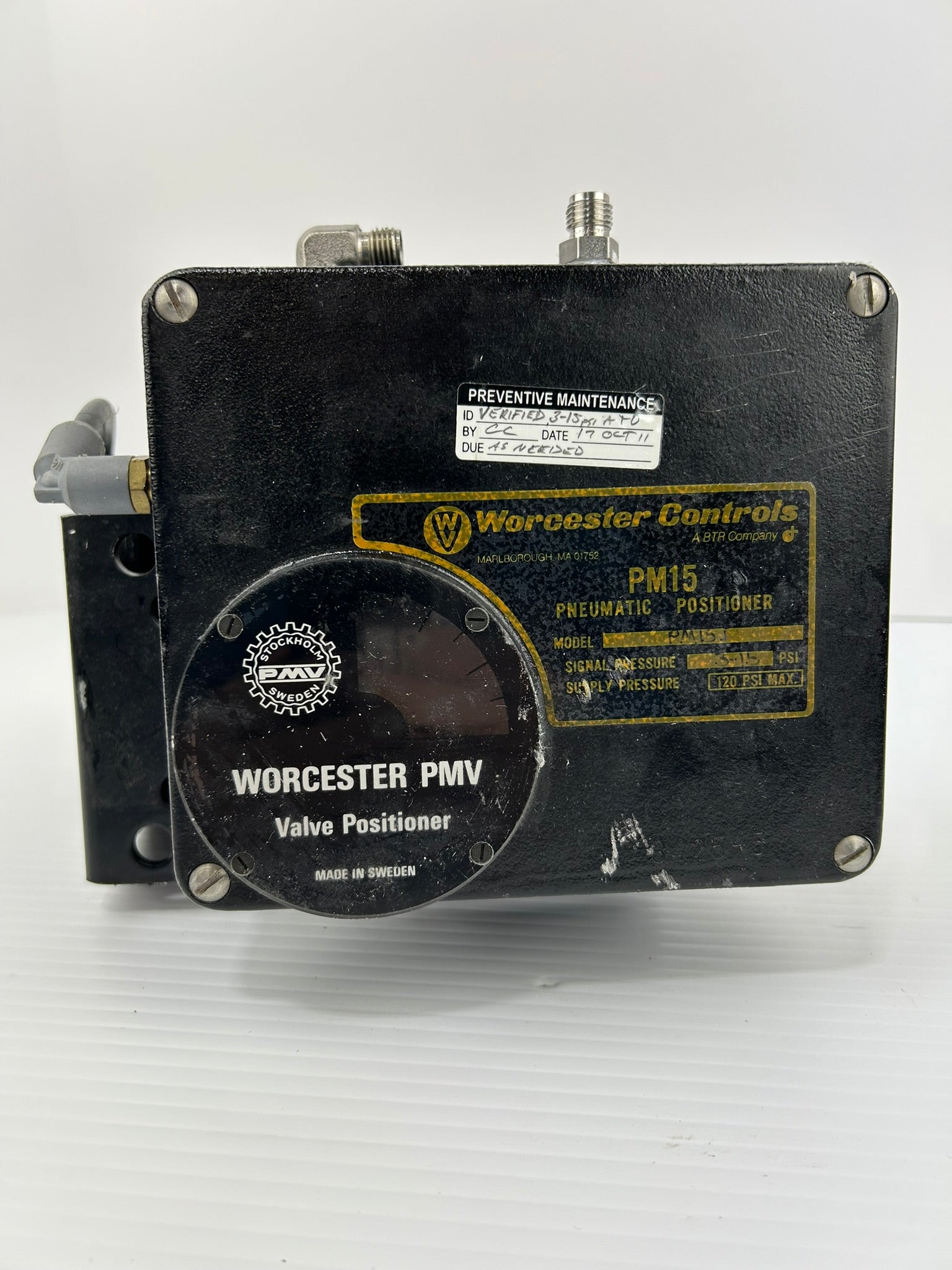 Worcester Controls 1039N R Pneumatic Actuator Series 39 with Positioner PM15