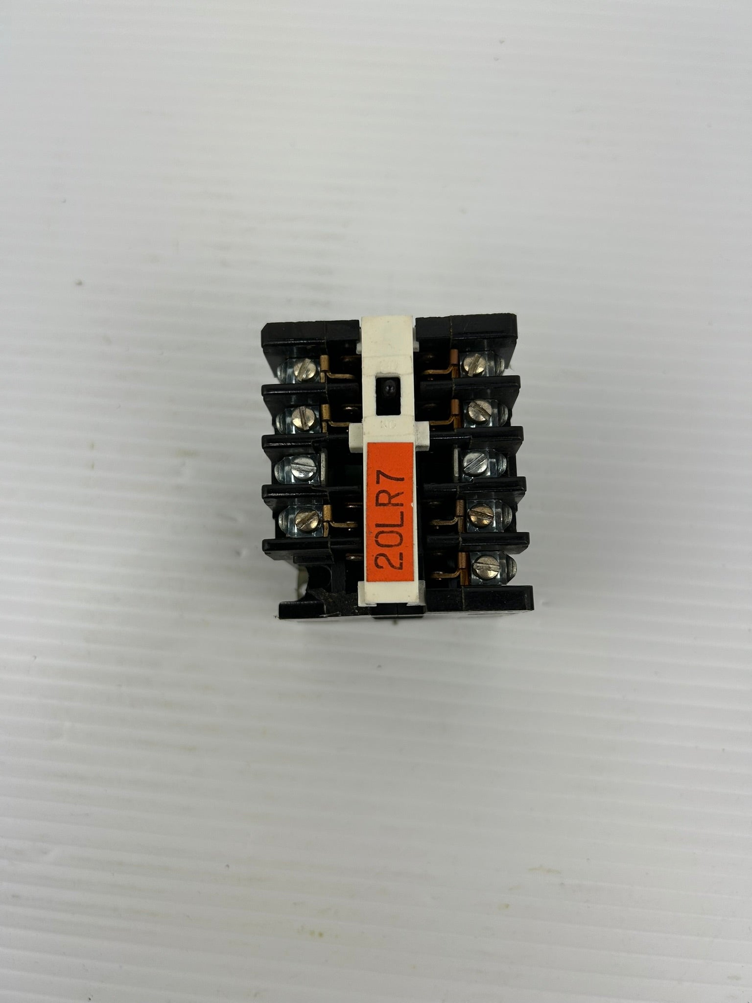 General Electric CR120A04002AA Industrial Relay Series A 300VAC 10A
