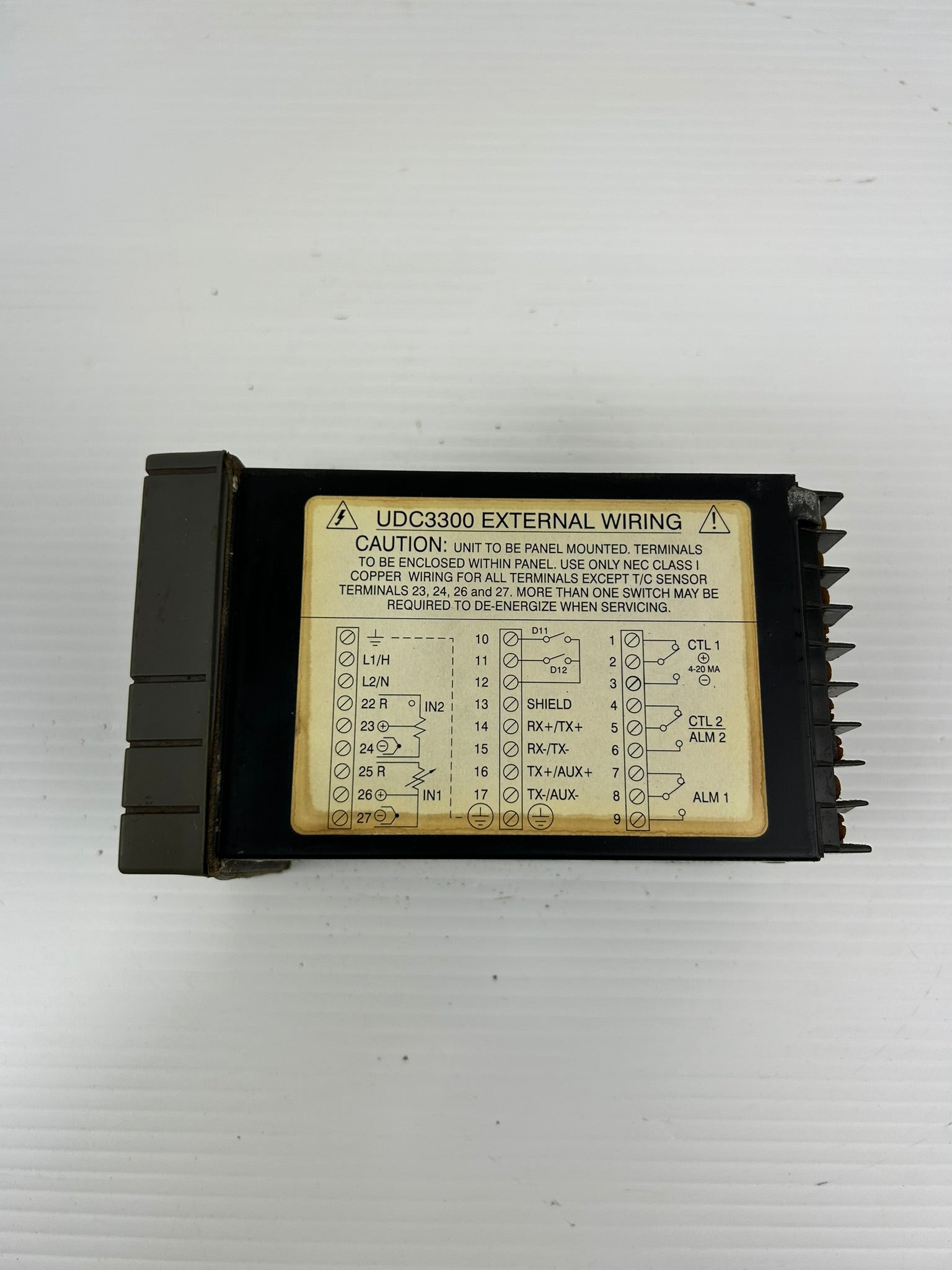 Honeywell DC330L-E0-000-20-0A0000-00-0 Temperature Controller UDC3300