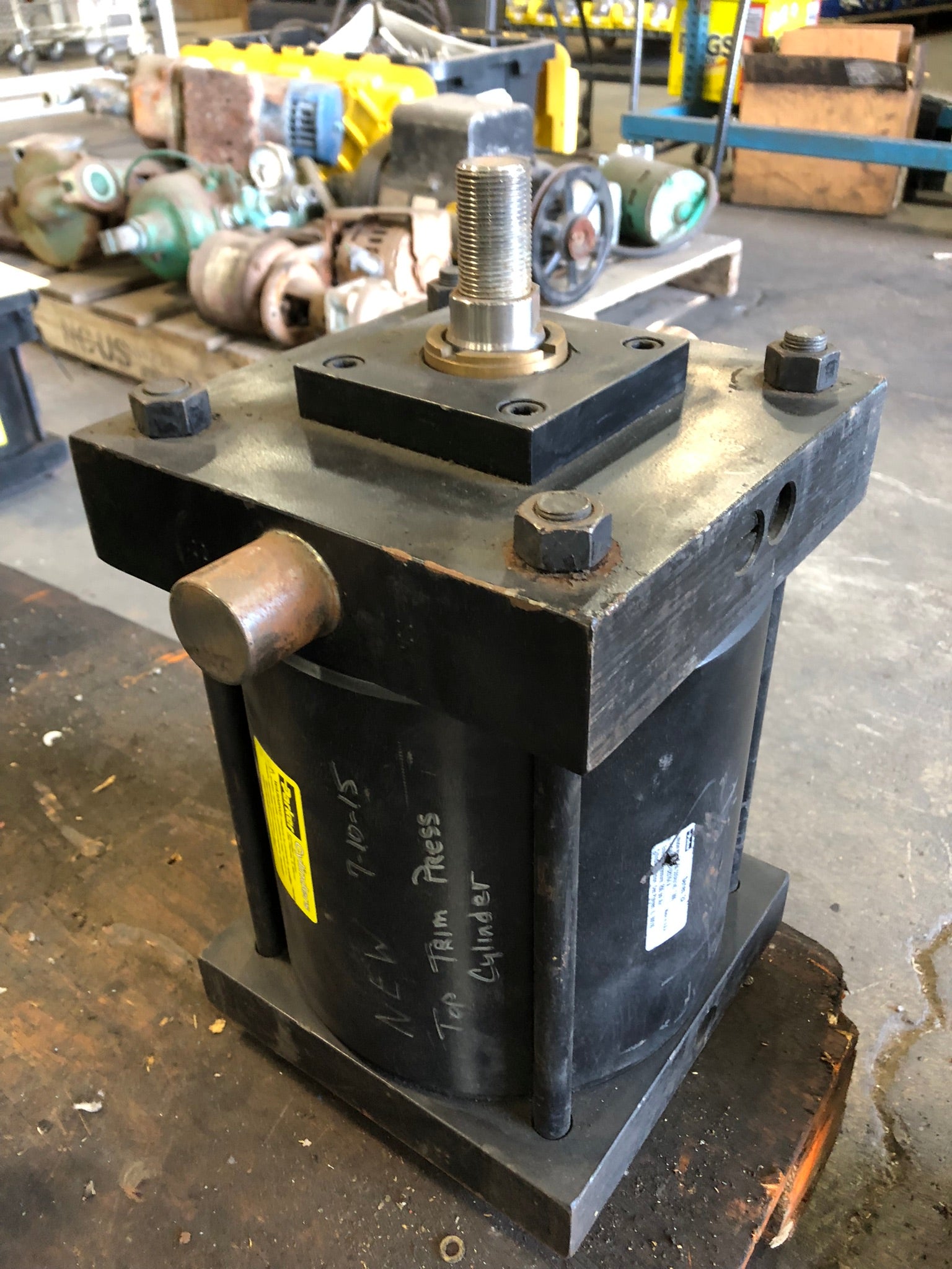 Parker 08.00 CD2AU14C 7.000 Hydraulic Cyliner Series 2A CF525764A