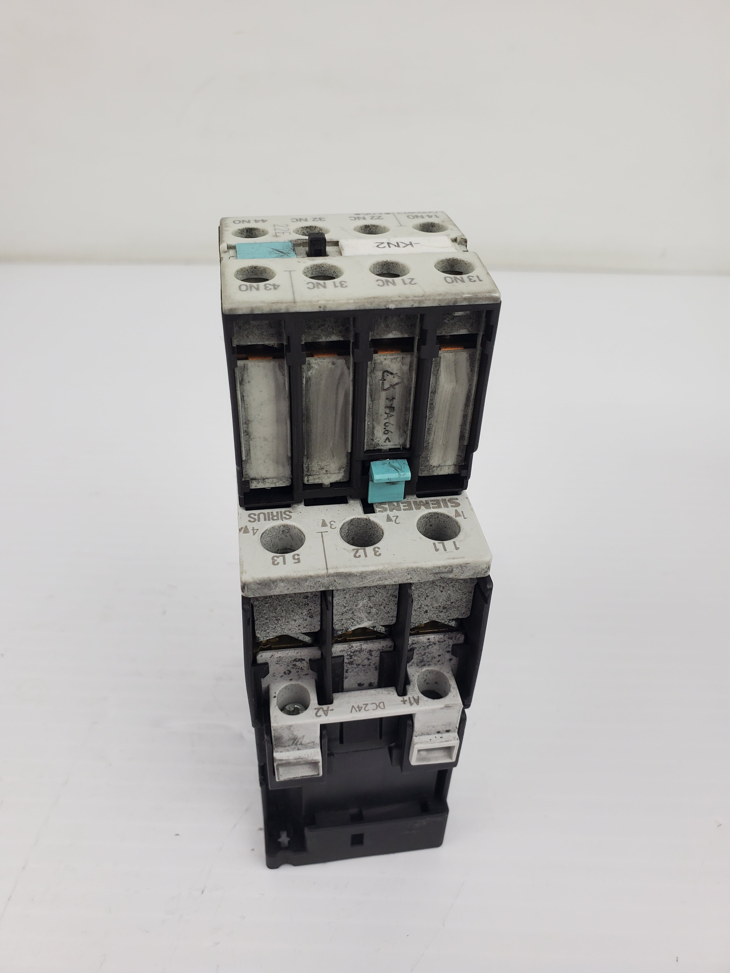 Siemens 3RT1026-1B Contactor with L0050923 Connector