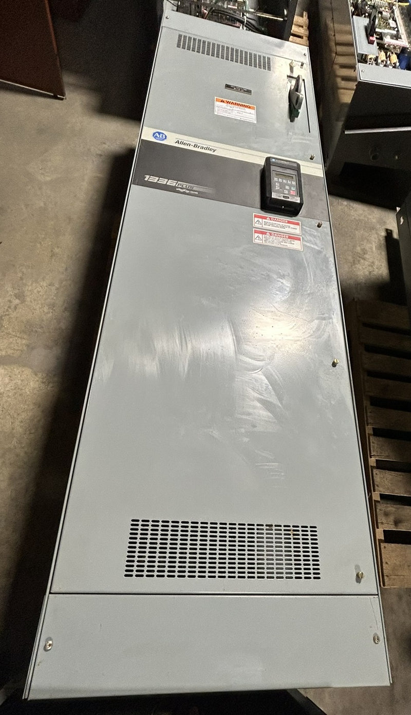 Allen-Bradley 1336 Plus Vector Drive 1336S-B060VAA-DS-GM1C-HA2C-L6EC Series A