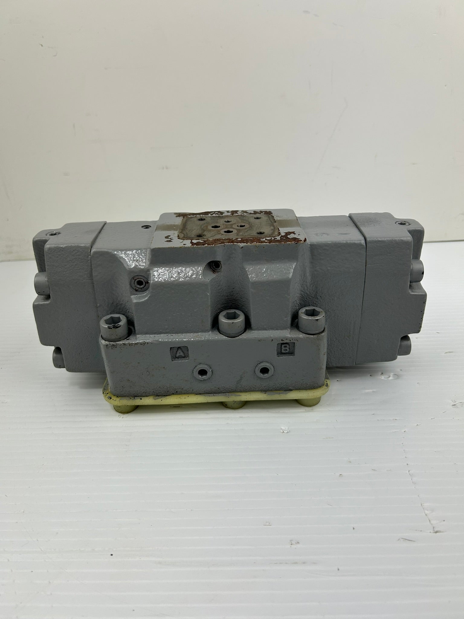 Toyo-OKI HD3-3W-BGA-025B-WYR1 Hydraulic Valve HDD3-3W-BGA-2-06B-WYR1