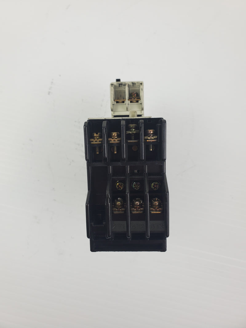 Fuji Electric 4NC0A0/SC-03 Contactor With SZ-A20 and TR-0N Connected