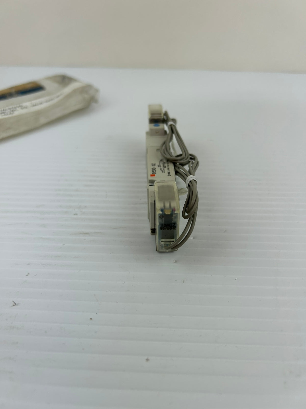 SMC SY5340-3GZ 5-Port Double Solenoid Pneumatic Air Valve 110VAC Base Mount