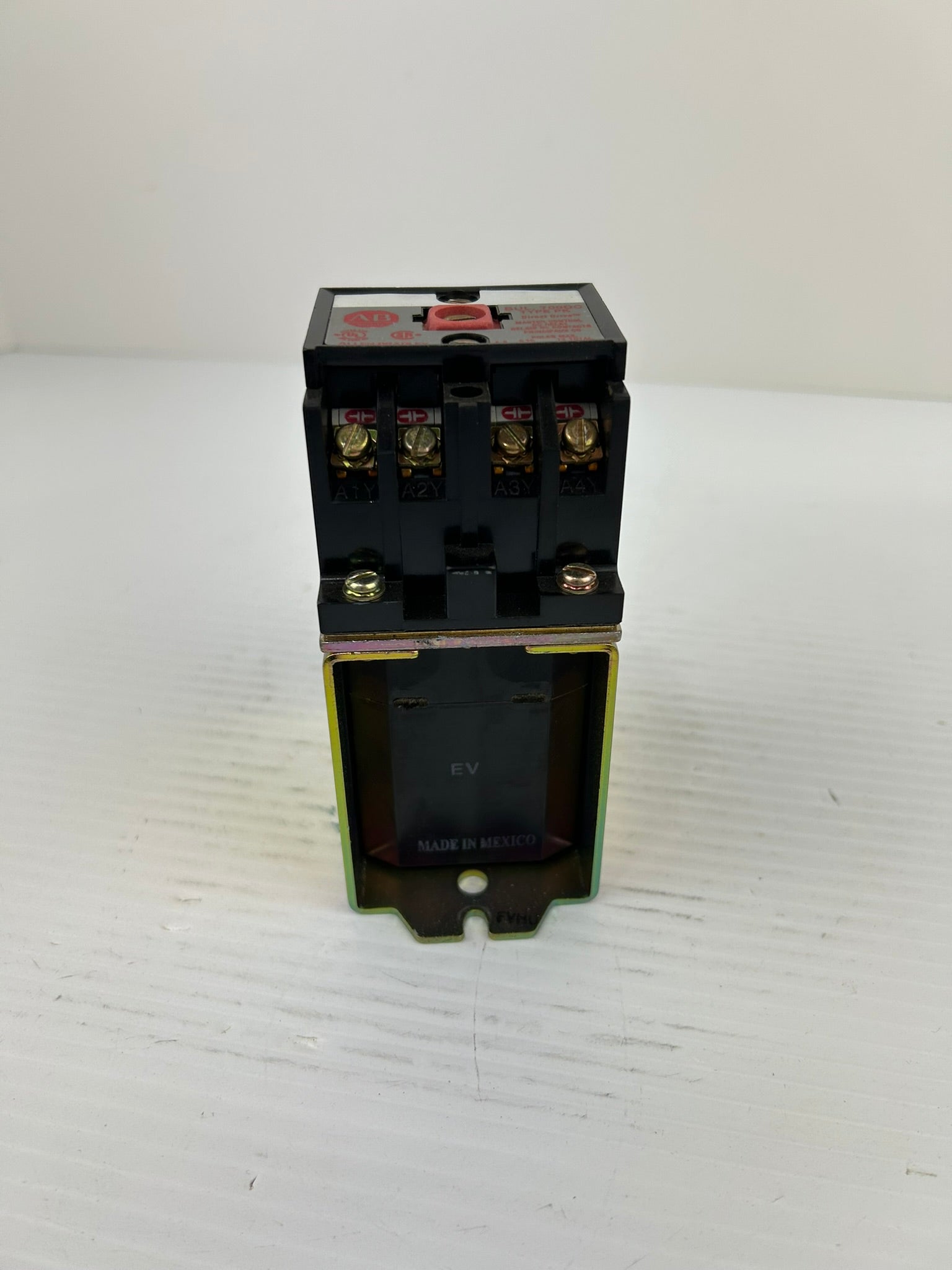 Allen Bradley 700DC-PK400Z24 DC Master Control Relay Series A 700DC Type PK