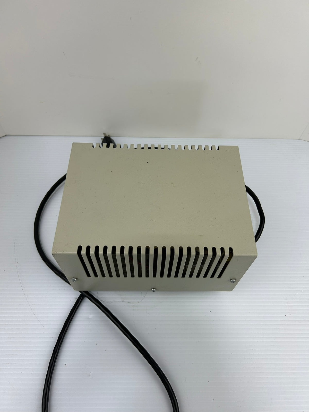 SOLA MCR 150 63-13-115-06 AC Mini Power Regulator 150VA 120V Voltage Conditioner