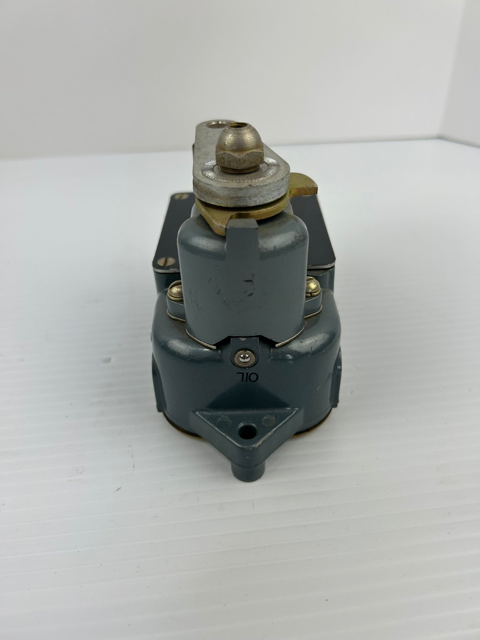 Allen Bradley ASC218 Limit Switch Bulletin 801 600 Volts AC-DC Max
