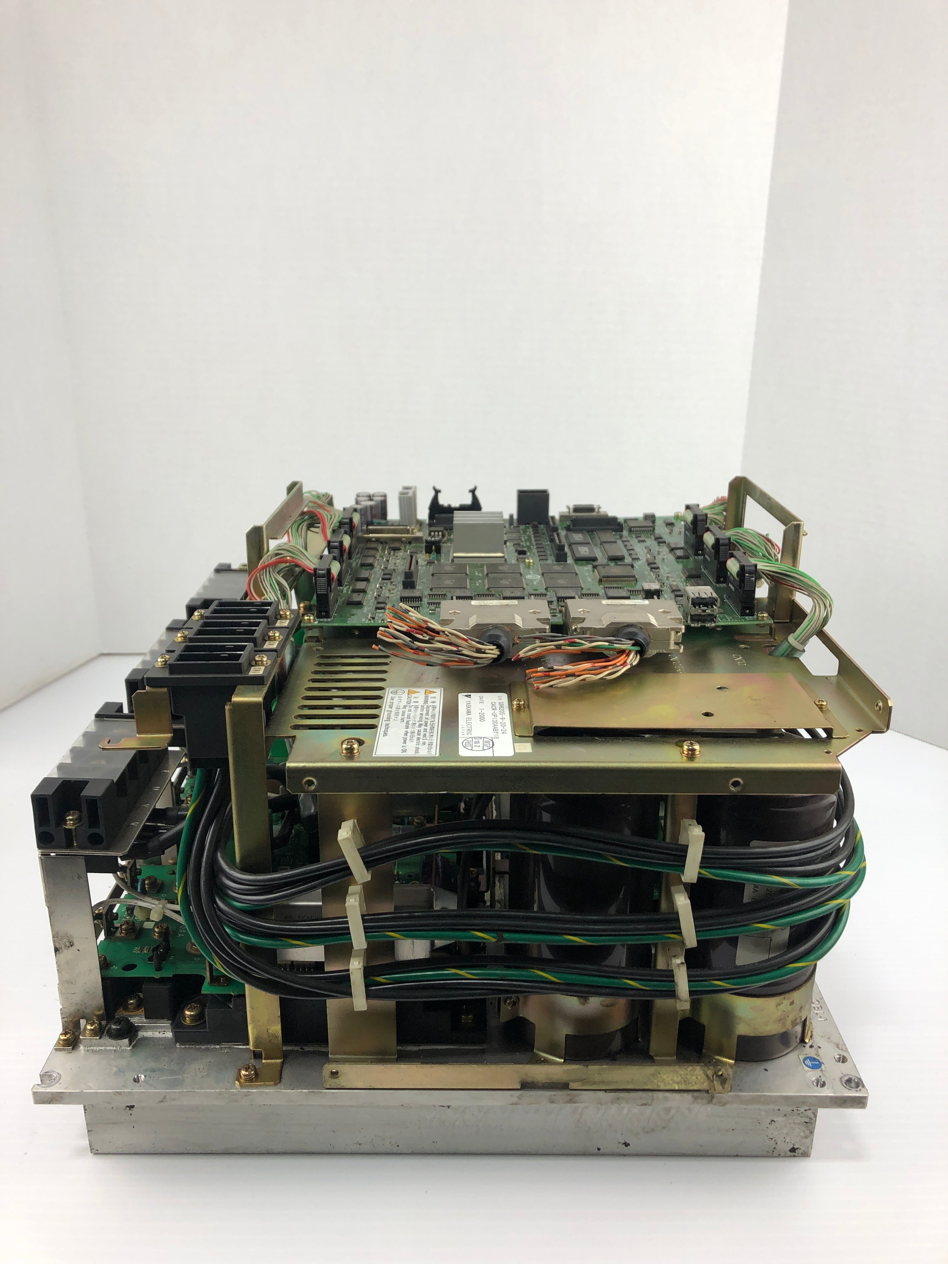 Yaskawa Electric CACR-UP130AABY18 Servo Controller