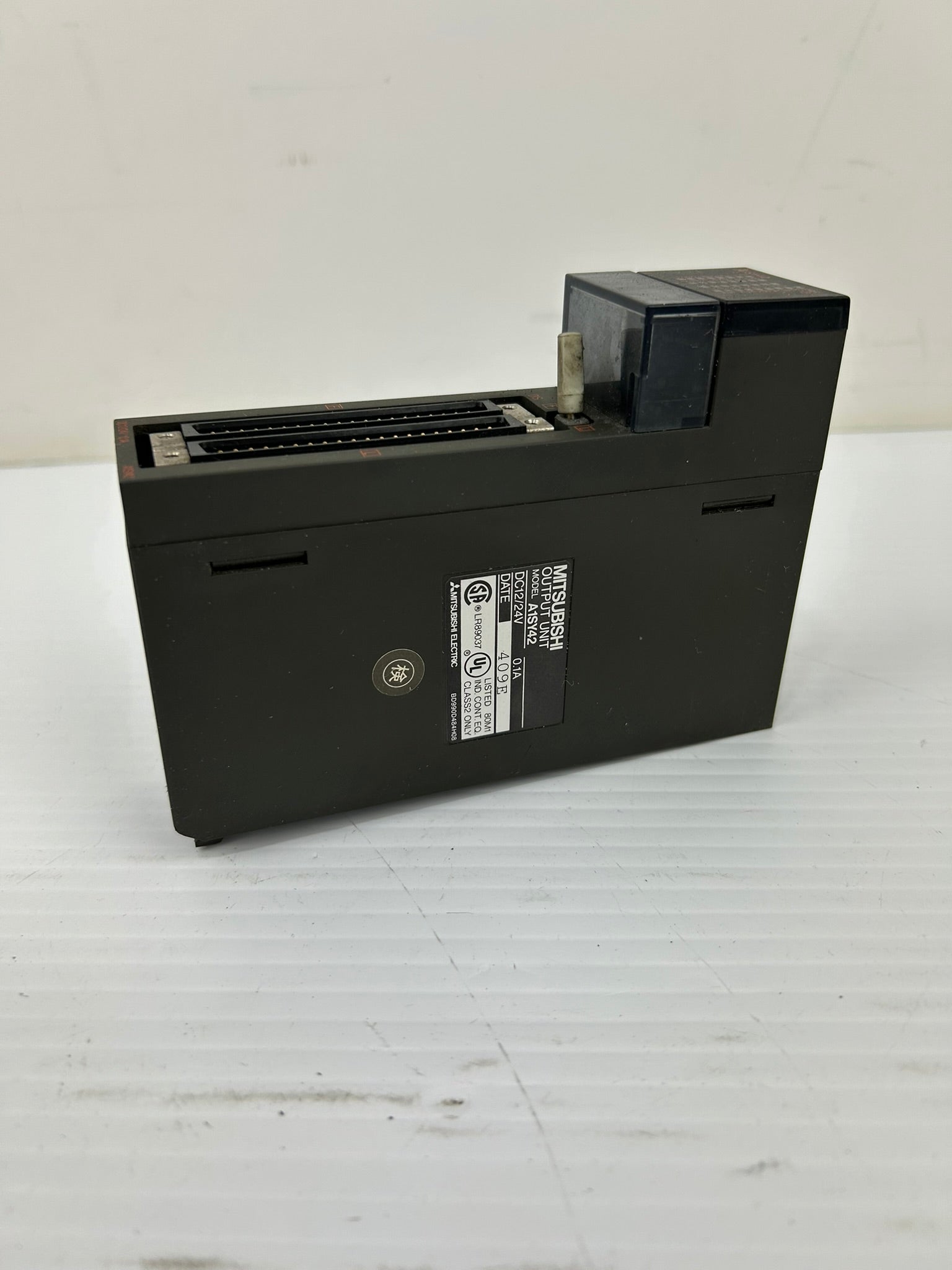 Mitsubishi A1SY42 Output Unit PLC Module 12/24VDC 0.1A