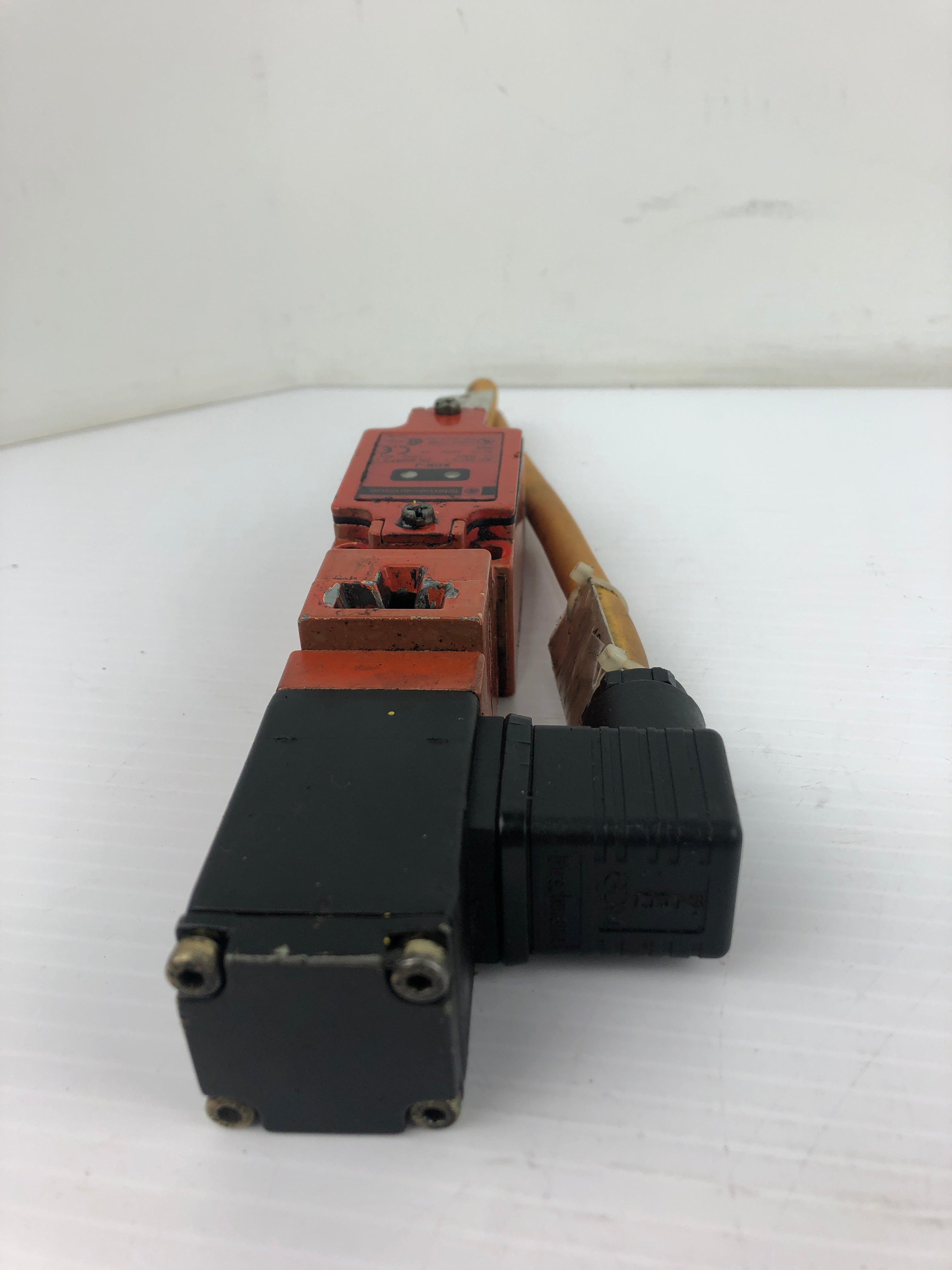 Telemecanique XCK-J Safety Limit Switch 240V 3A