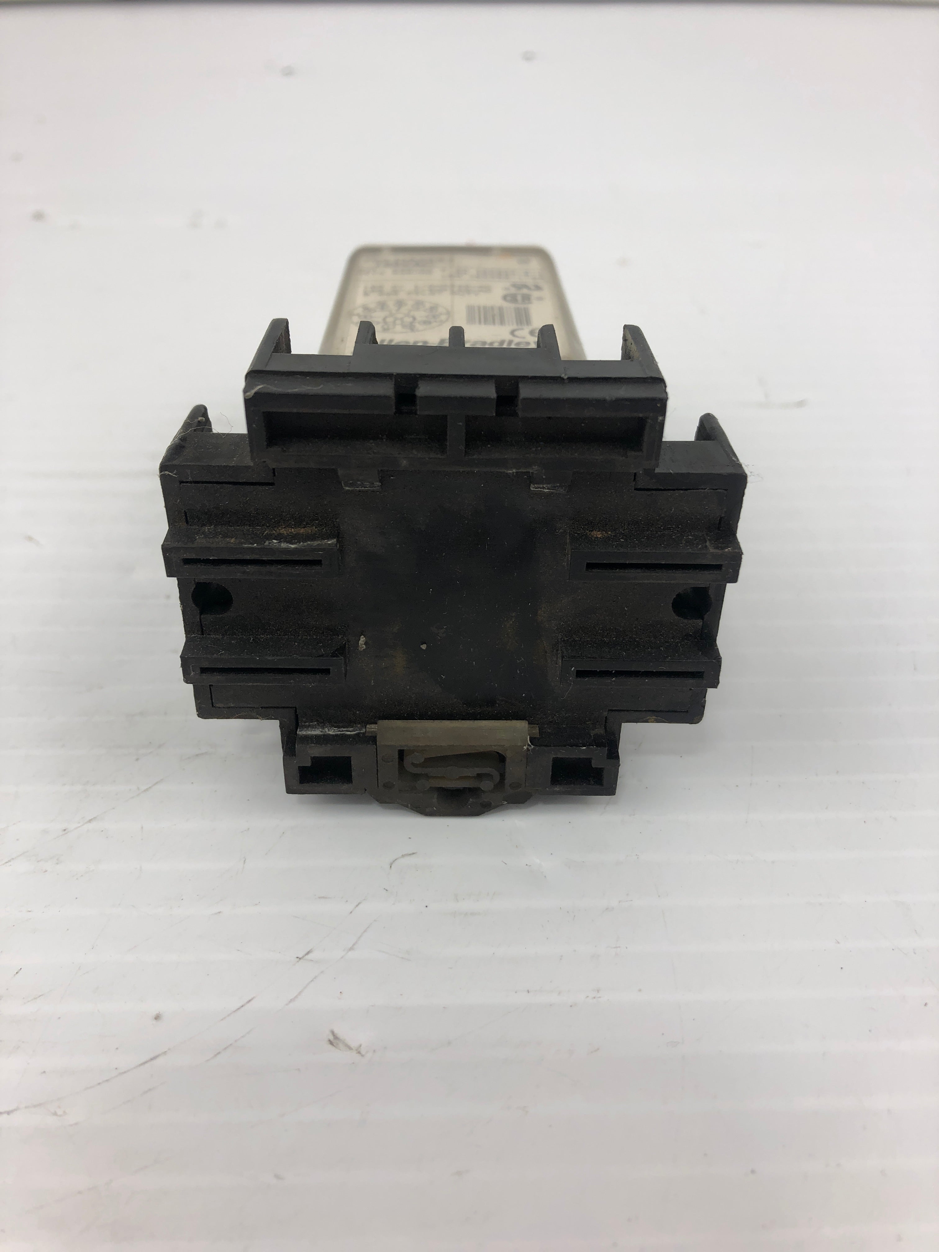 Allen-Bradley 700-HA33A1 Series B Relay with Base 120VAC