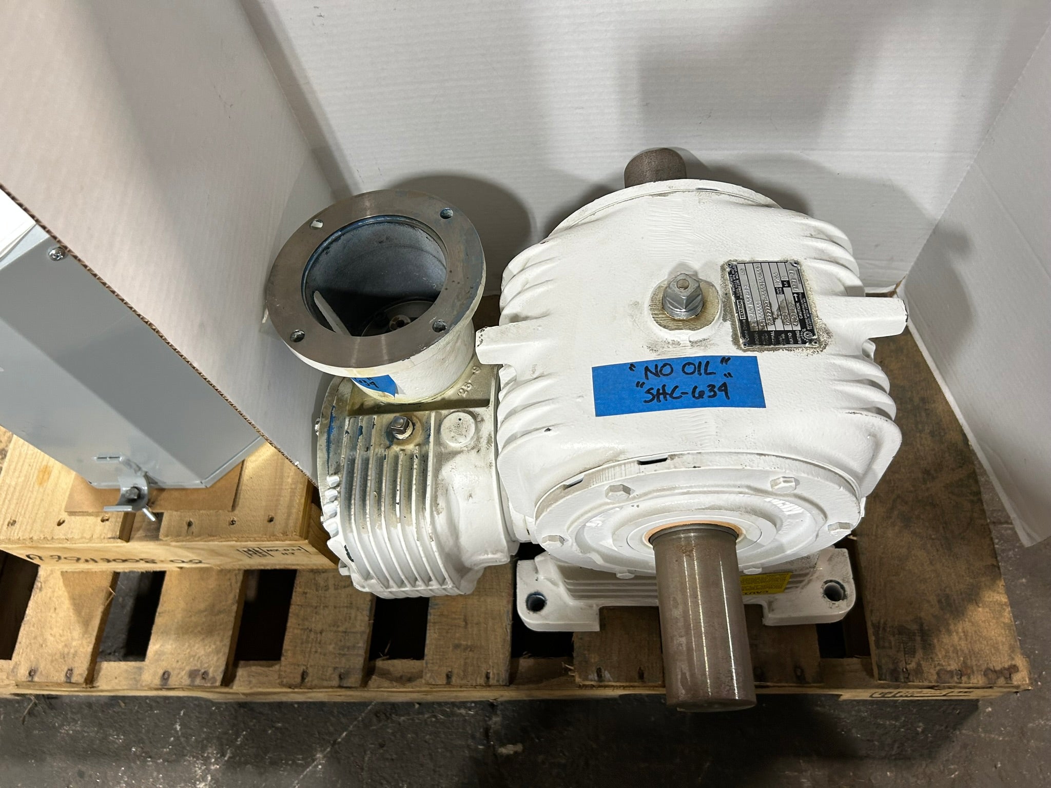 Textron MVU40DA054-F3 Cone Drive Gearbox 75-1 Ratio 1750RPM 4.91 HP