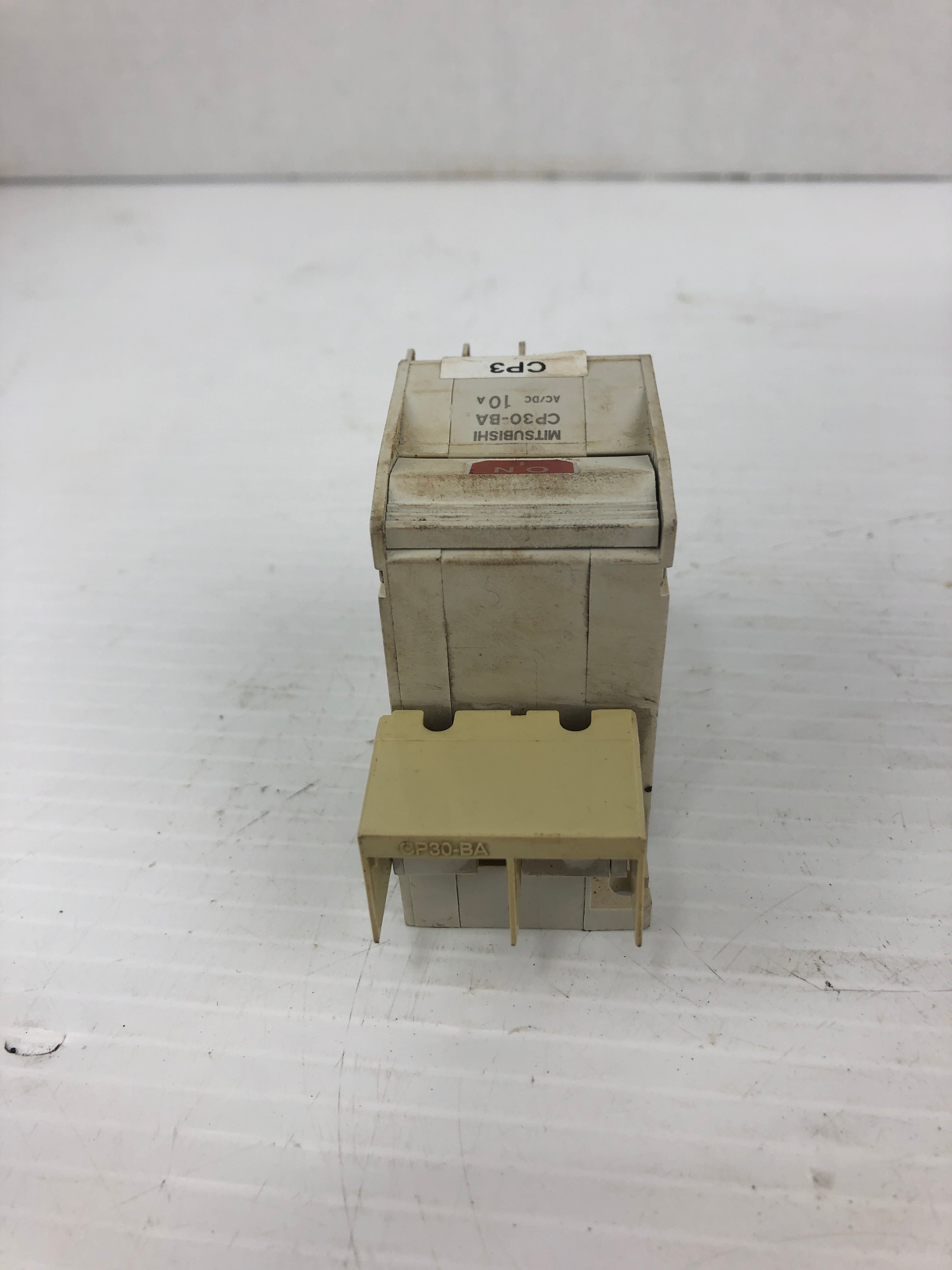 Mitsubishi CP30-BA Circuit Breaker Protector 250V 10A 2P 50/60Hz with 1 Cover