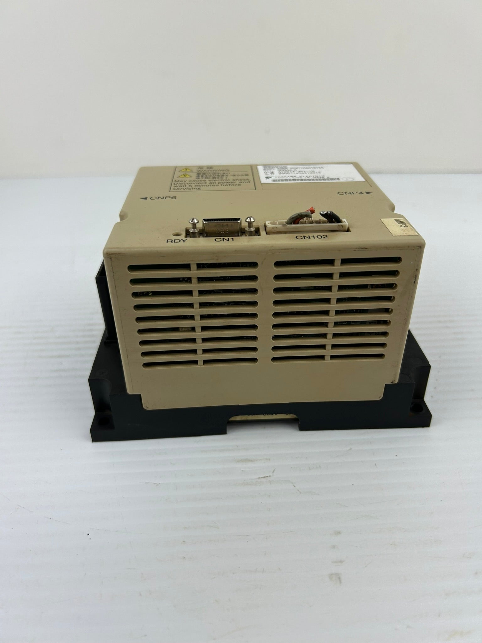 Yaskawa Electric SGDR-SDA710A01BY25 Servopack Drive - Case Shows Wear