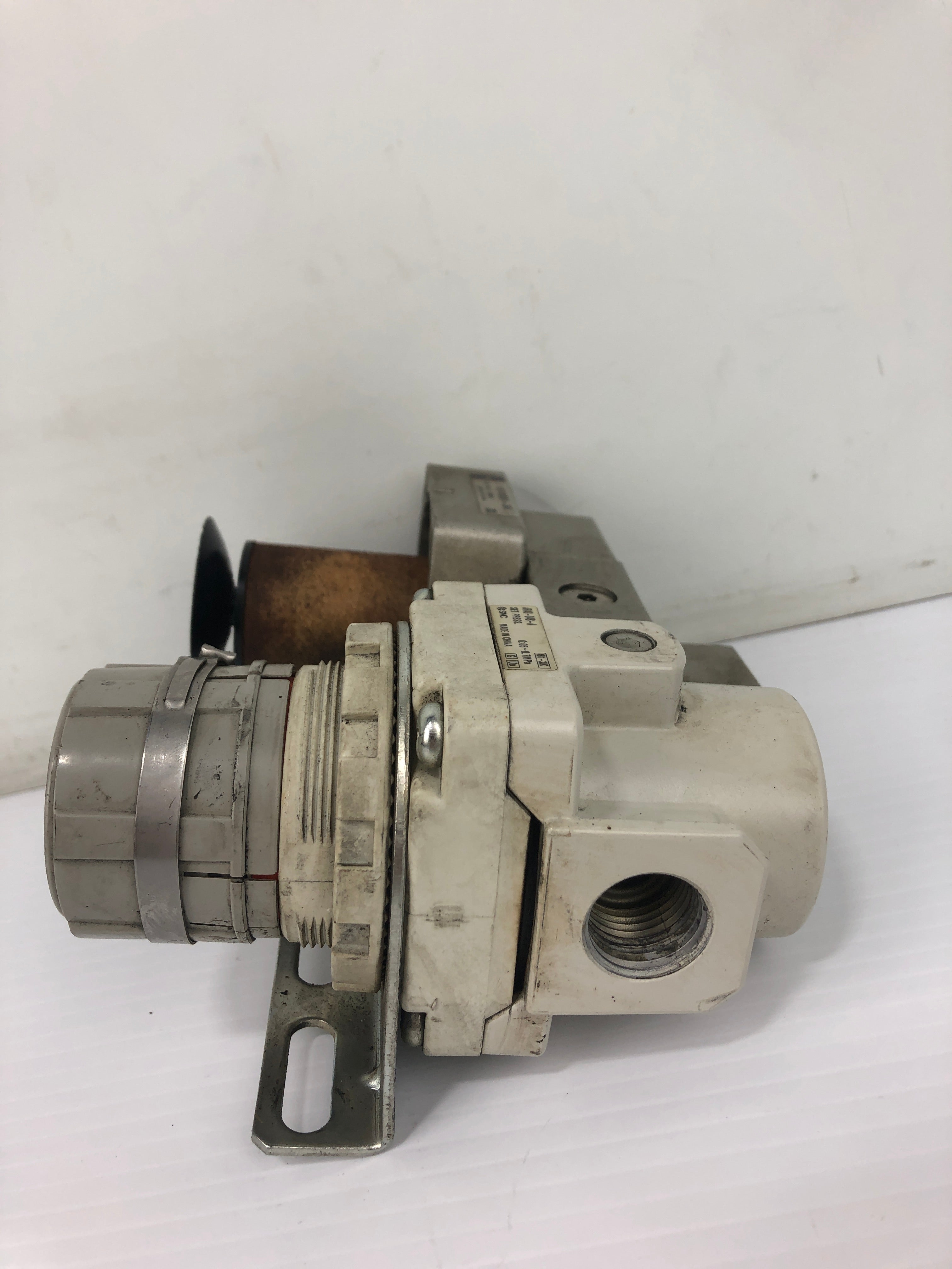 SMC AR40-04B-A Pressure Regulating Valve With AF4000-04 Air Filter Assembly