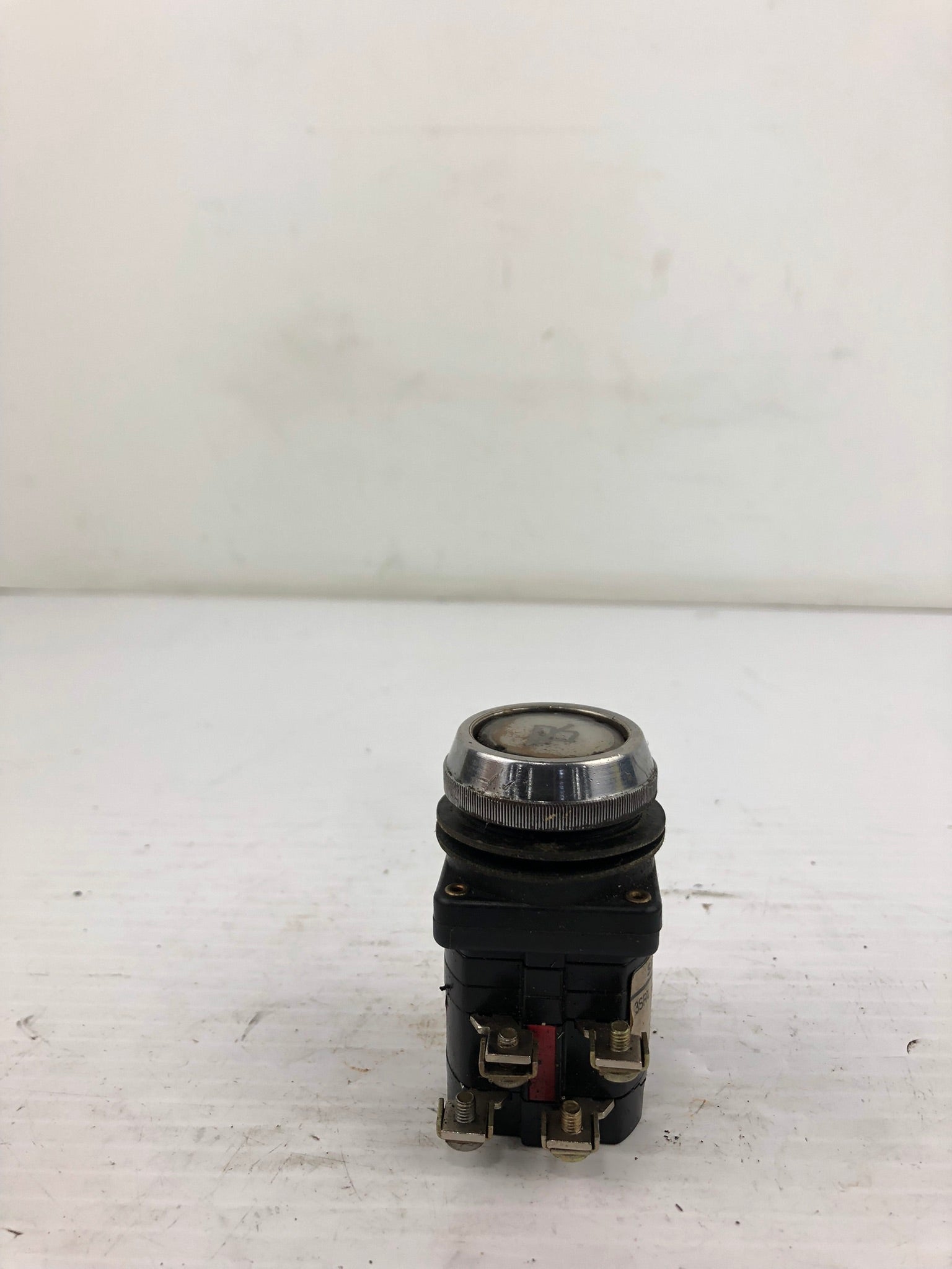 Siemens 3SR4 Pilot Light Switch Indicating Lamp 6A 380V White