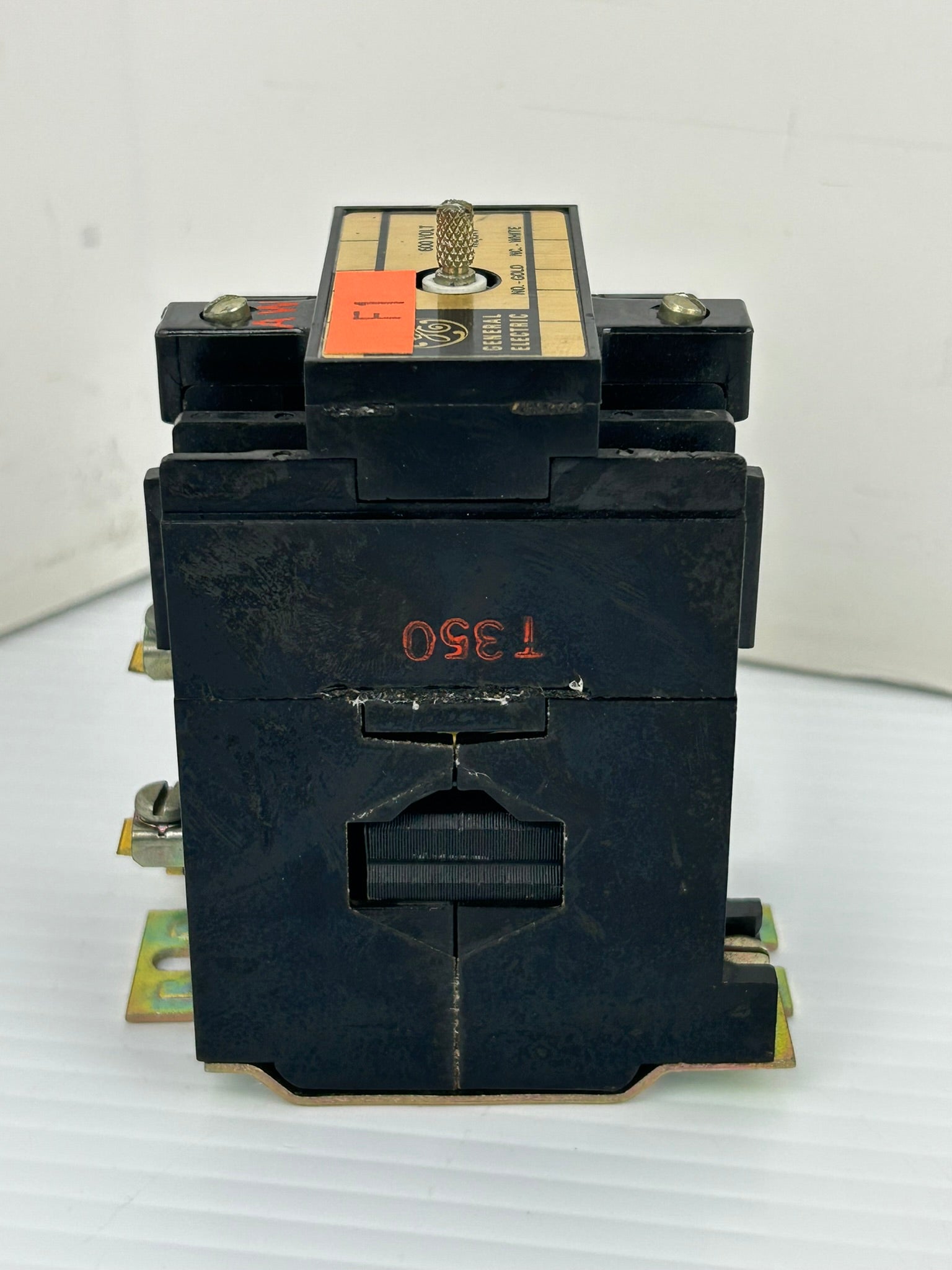 General Electric CR120B 000** Industrial Relay Series A 600V