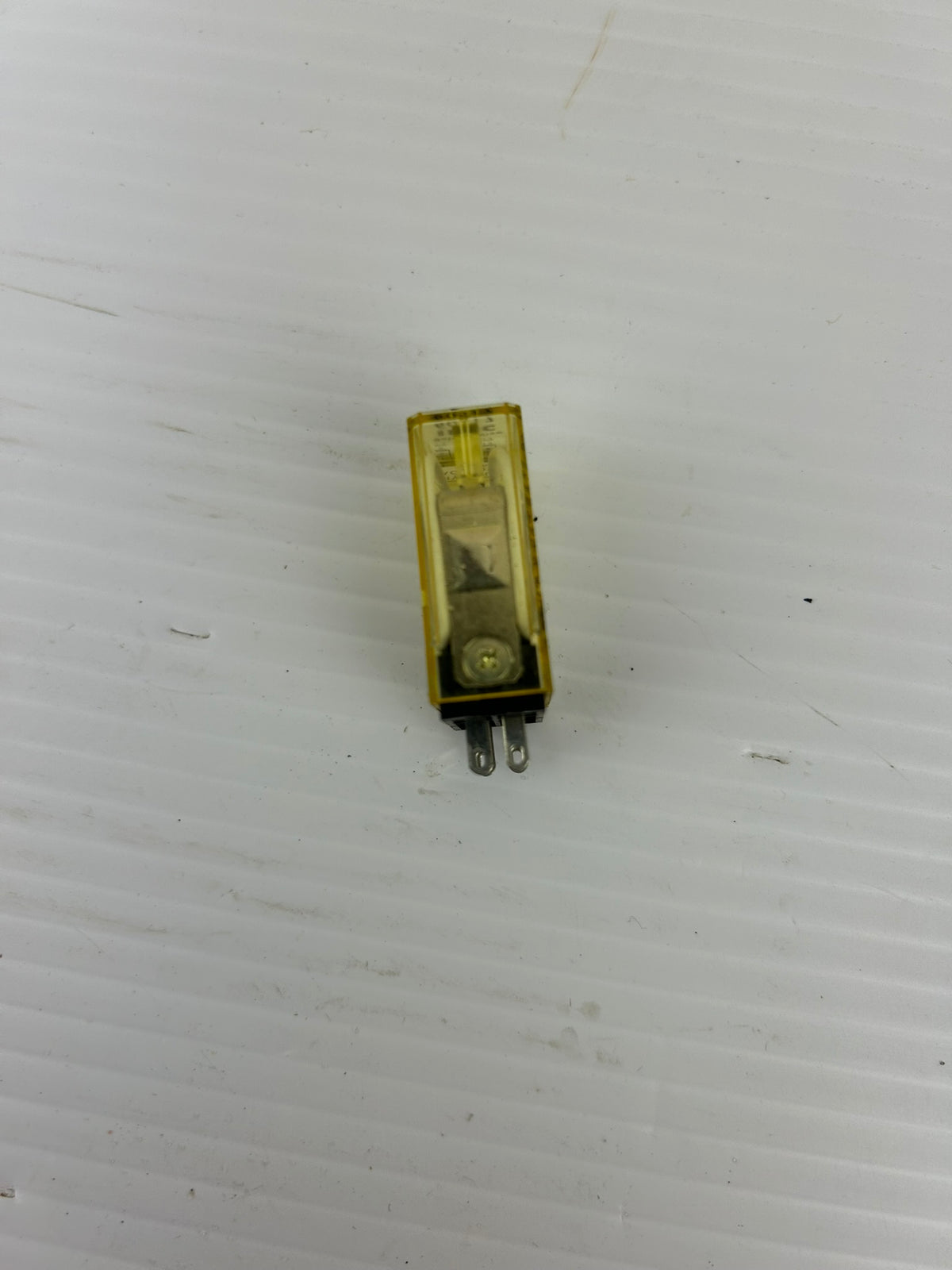 IDEC RY2S-U AC120V DPDT Relay 3A 120VAC Plug-In Miniature Industrial - Lot of 7