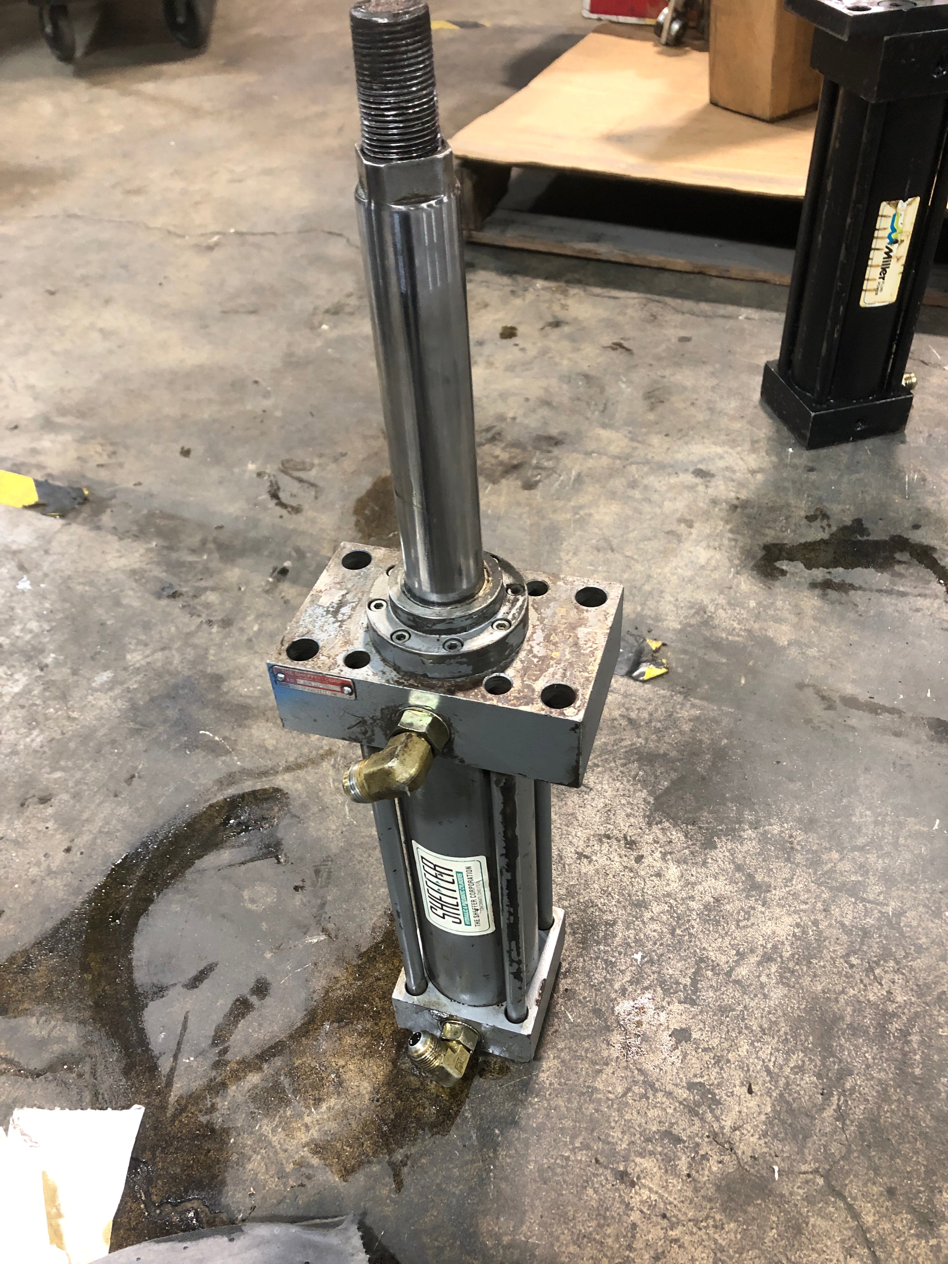 Sheffer 3104566-1 Hydraulic Cylinder 2 1/2 HHFHFSAK