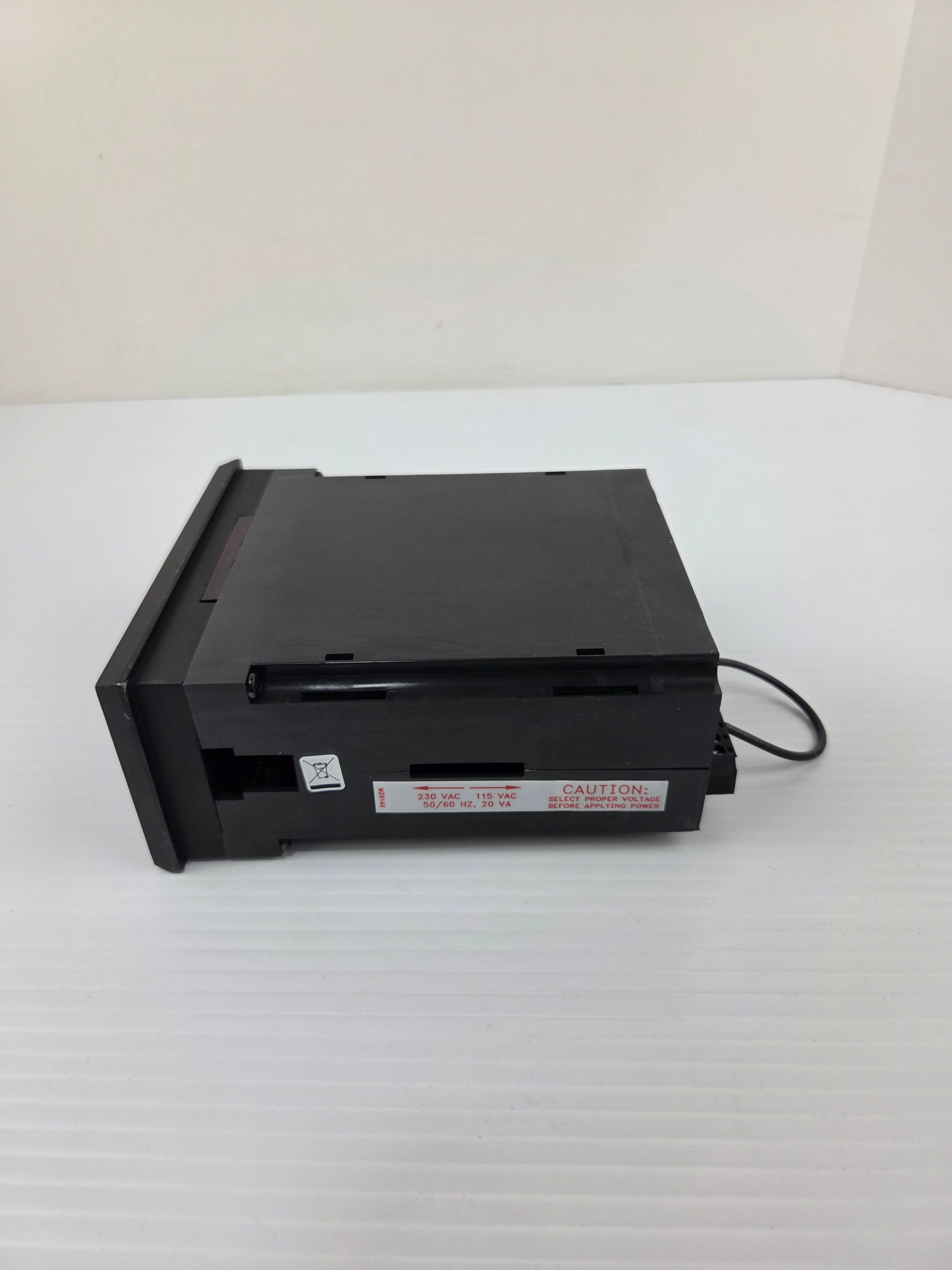Red Lion GEM10060 Digital Counter Module GEM1006011145 20VA 115/230VAC 50/60 Hz