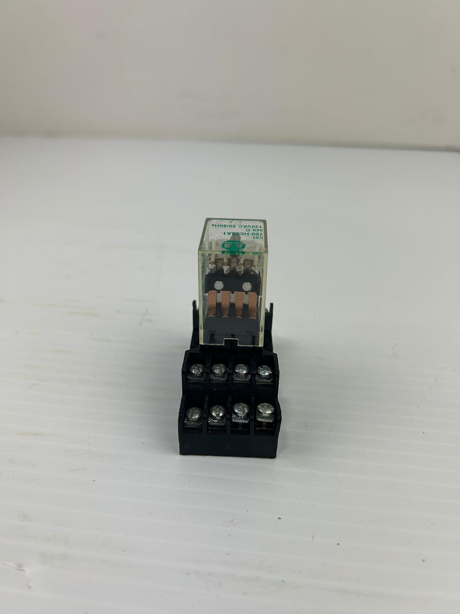 Allen-Bradley 700-HC14A1 Relay Series C with 700-HN128 Base Series B