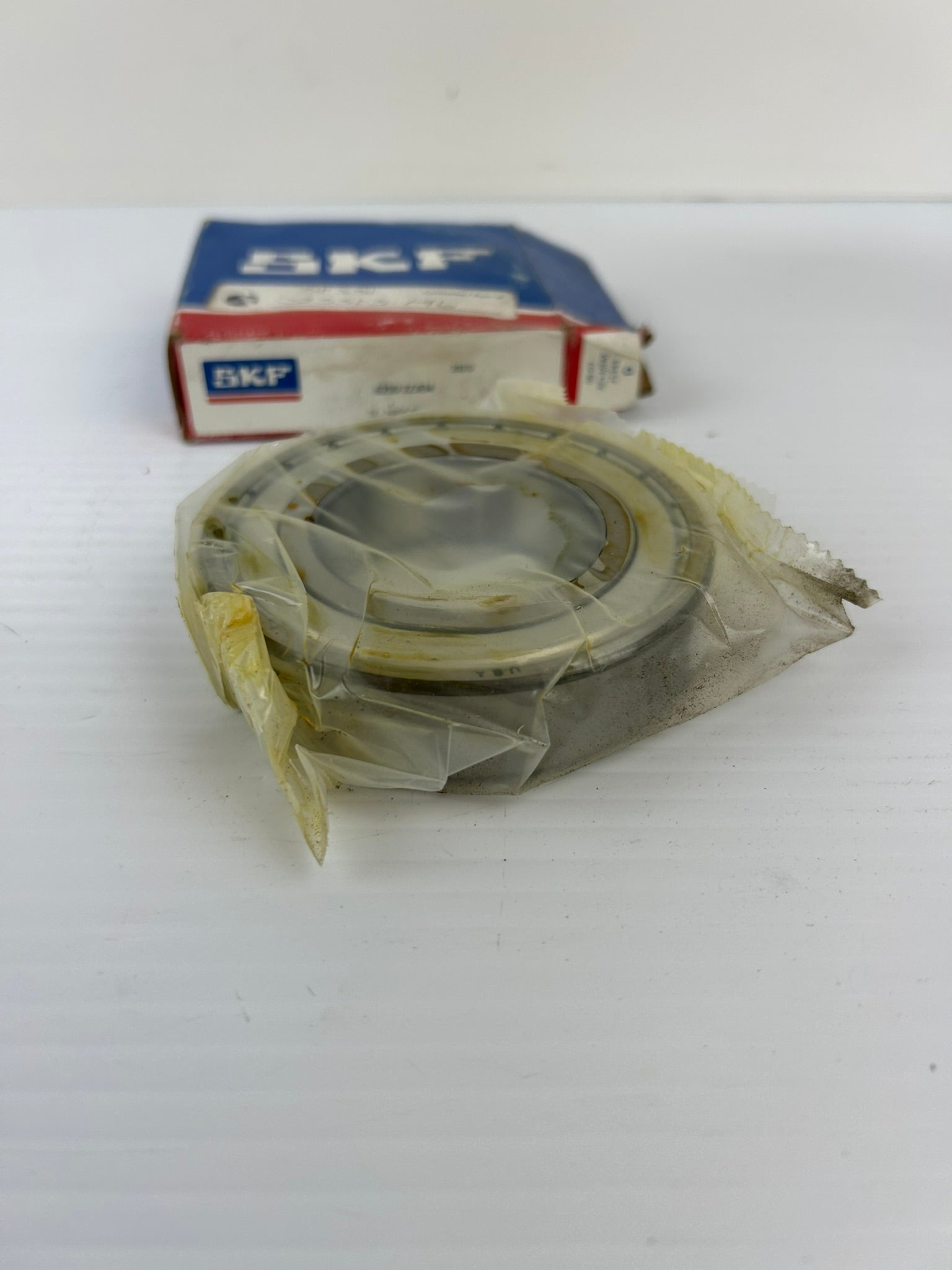 SKF 6210 2ZJEM Ball Bearing 62102ZJEM 6210-2ZJEM 6210/2ZJEM