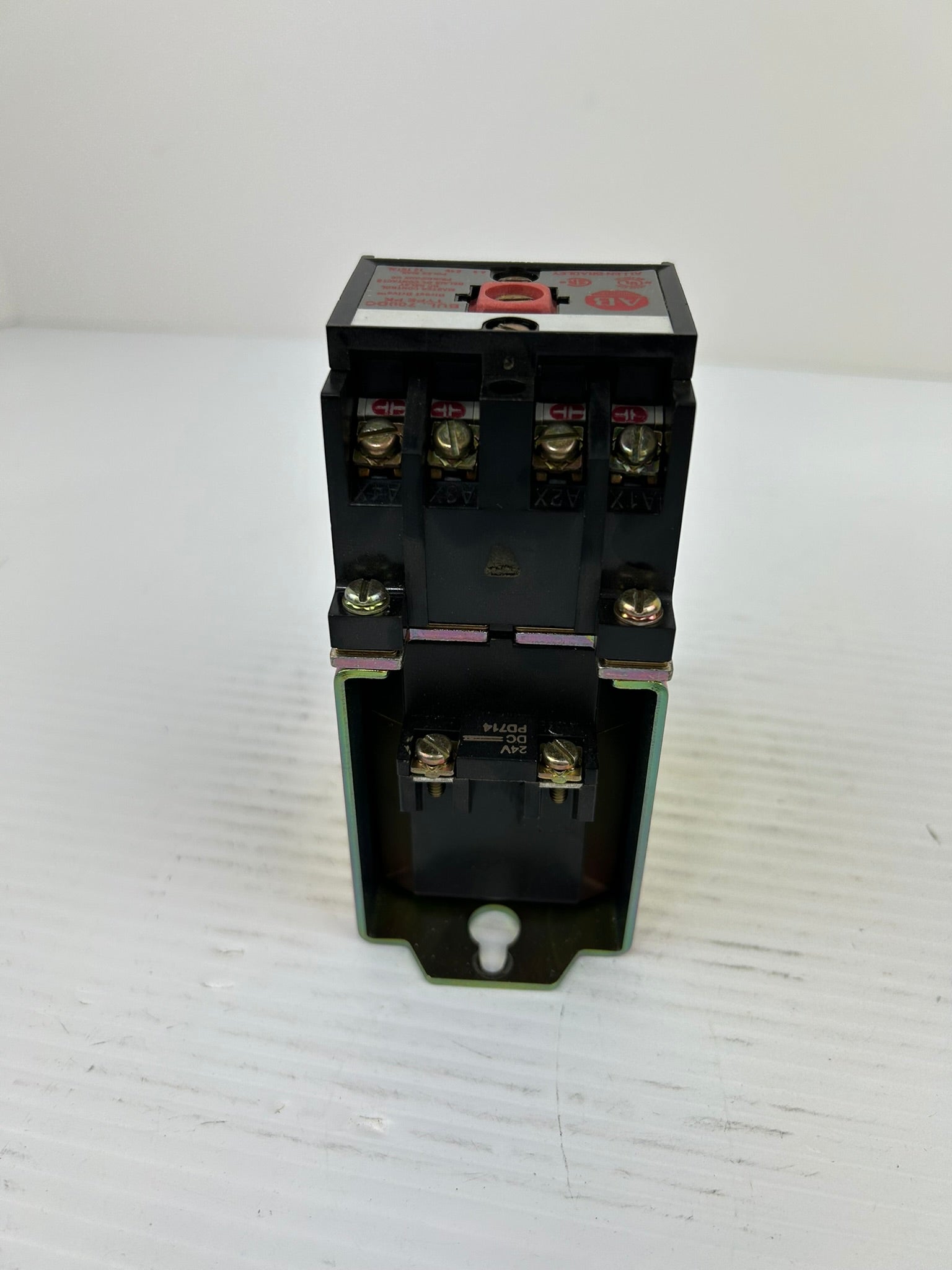 Allen Bradley 700DC-PK400Z24 DC Master Control Relay Series A 700DC Type PK